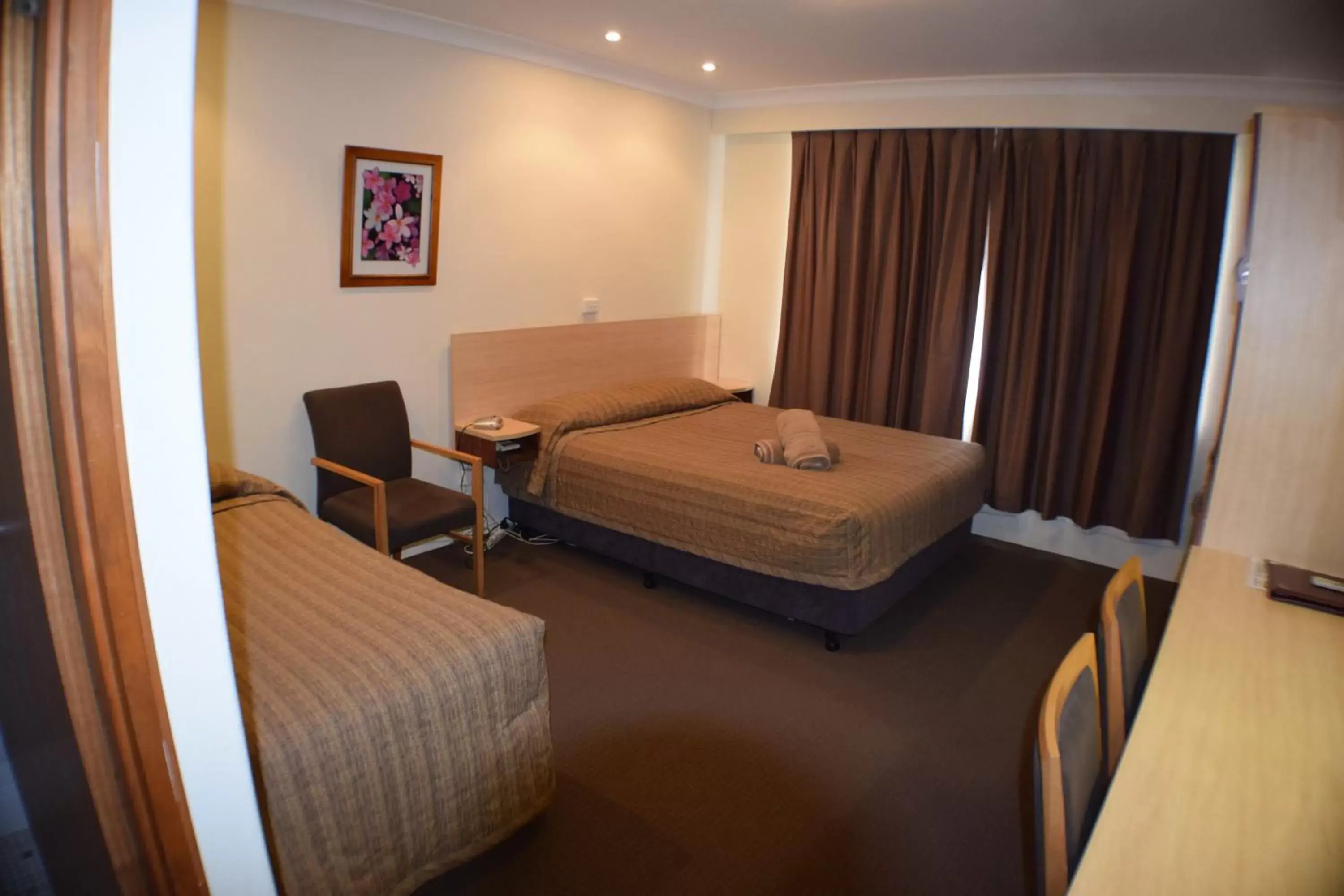 Photo of the whole room, Bed in Acacia Motor Inn