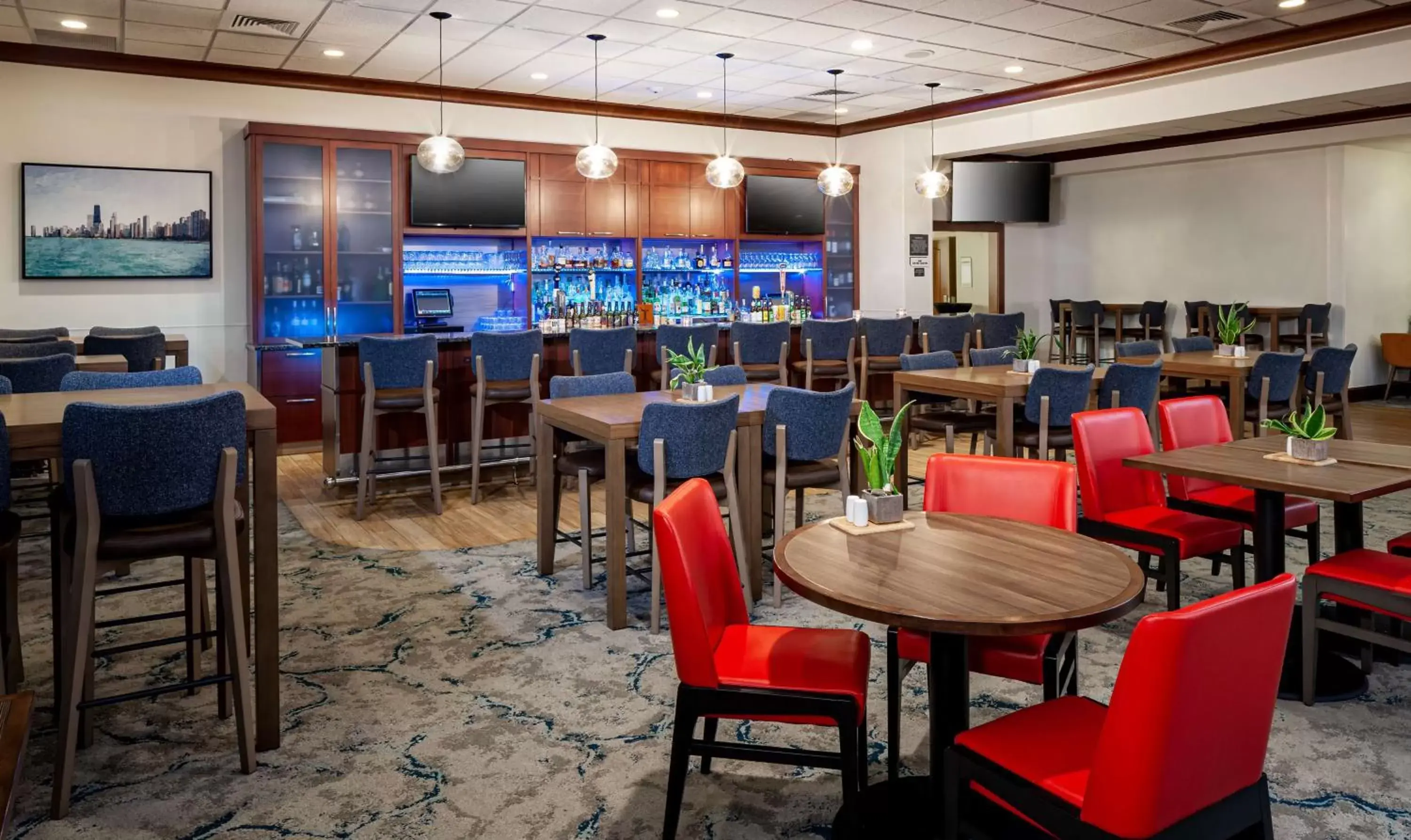 Lounge or bar, Restaurant/Places to Eat in Hilton Garden Inn Chicago O'Hare Airport