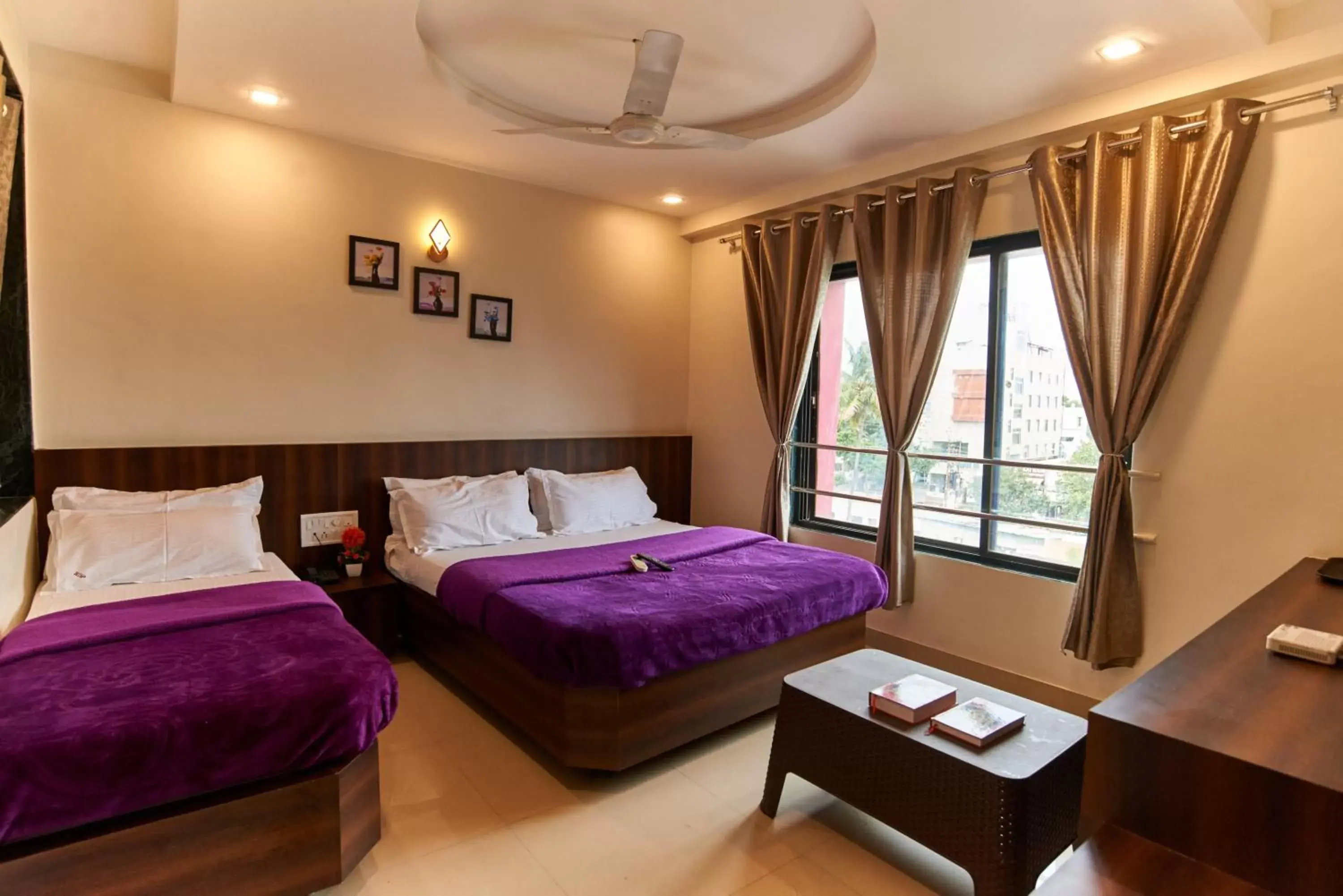 Bedroom, Bed in Hotel Disha Palace