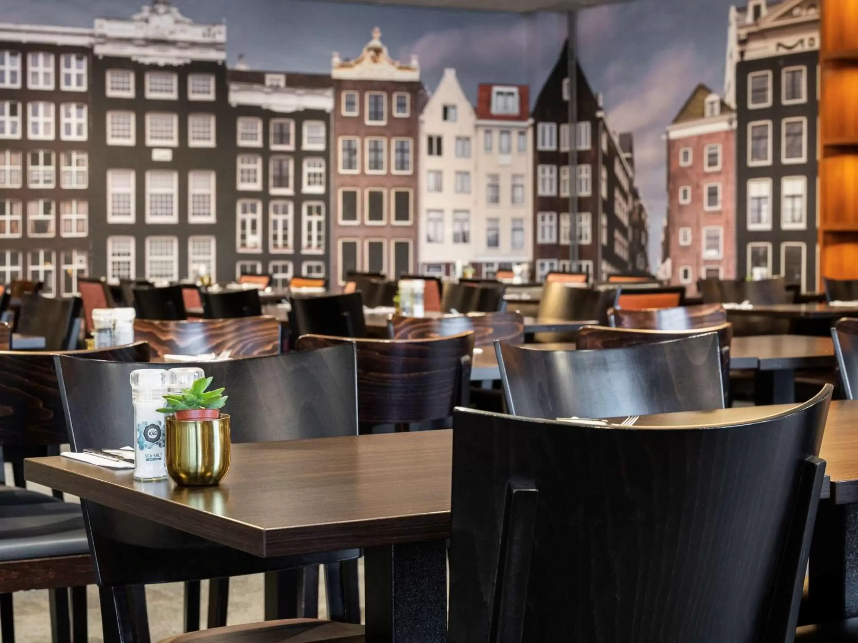 Breakfast, Restaurant/Places to Eat in Mercure Amsterdam City Hotel