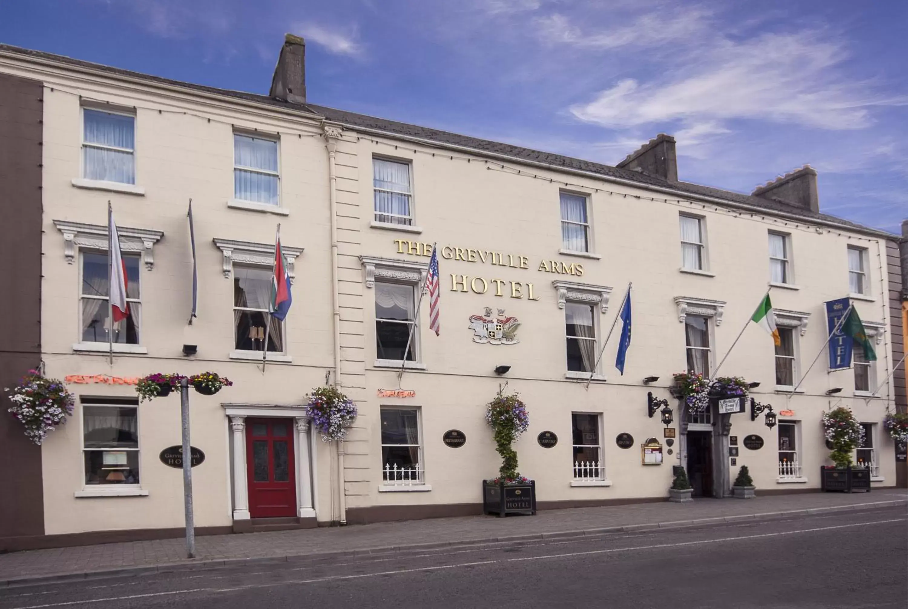 Facade/entrance, Property Building in Greville Arms Hotel Mullingar