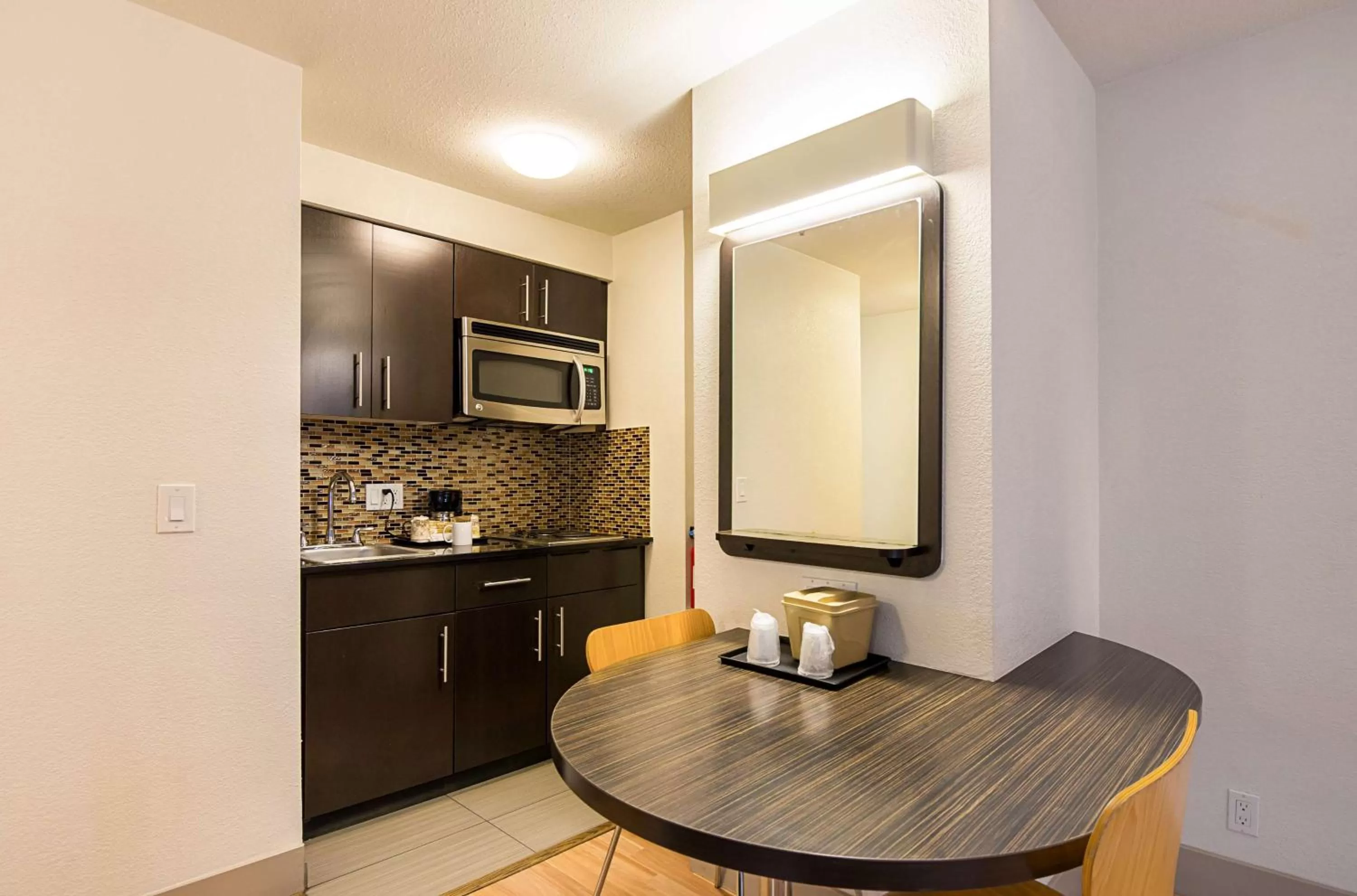 Kitchen or kitchenette in Studio 6-Concord, CA