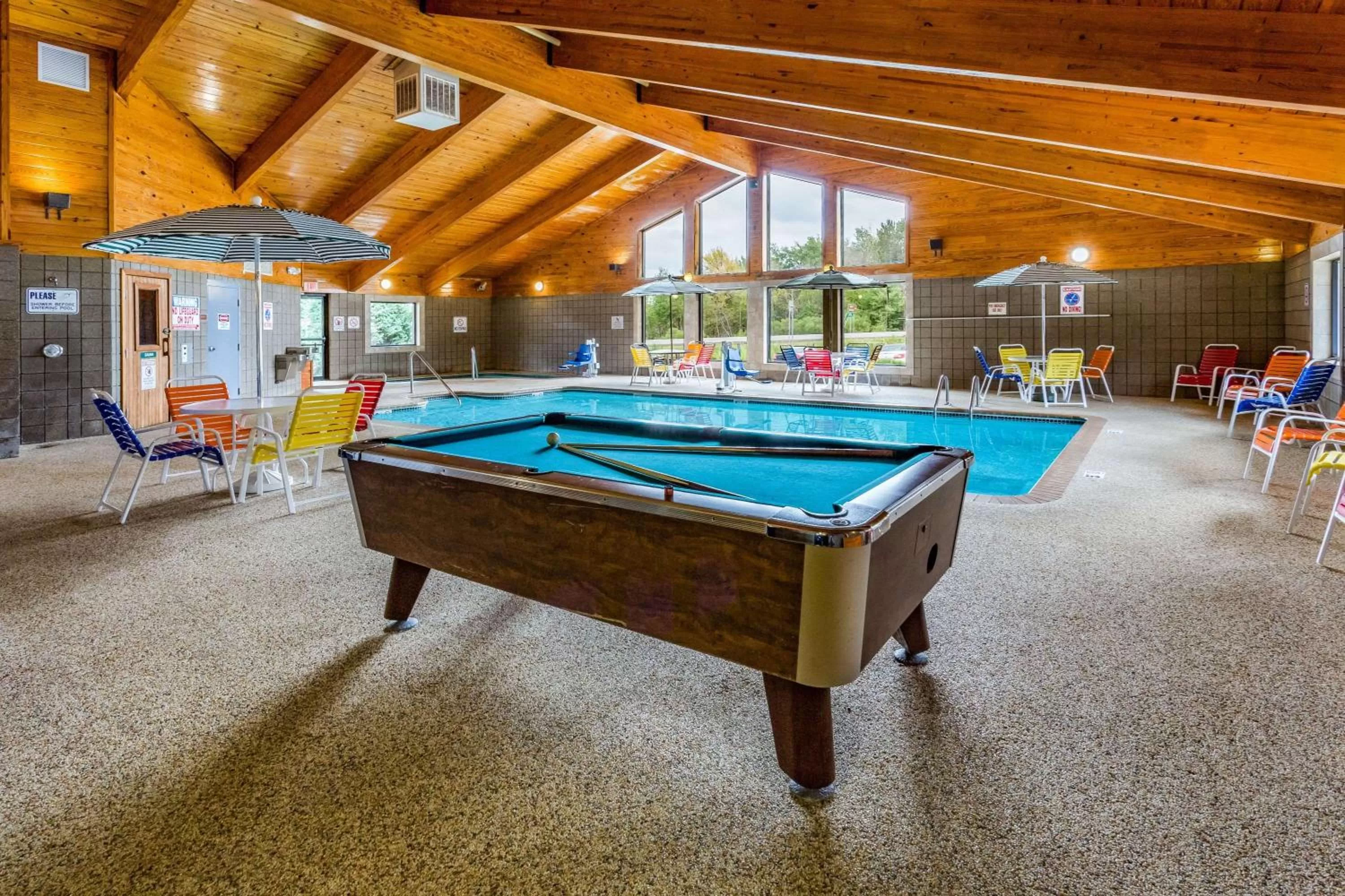 Billiard in AmericInn by Wyndham Duluth South Proctor Black Woods Event Ctr