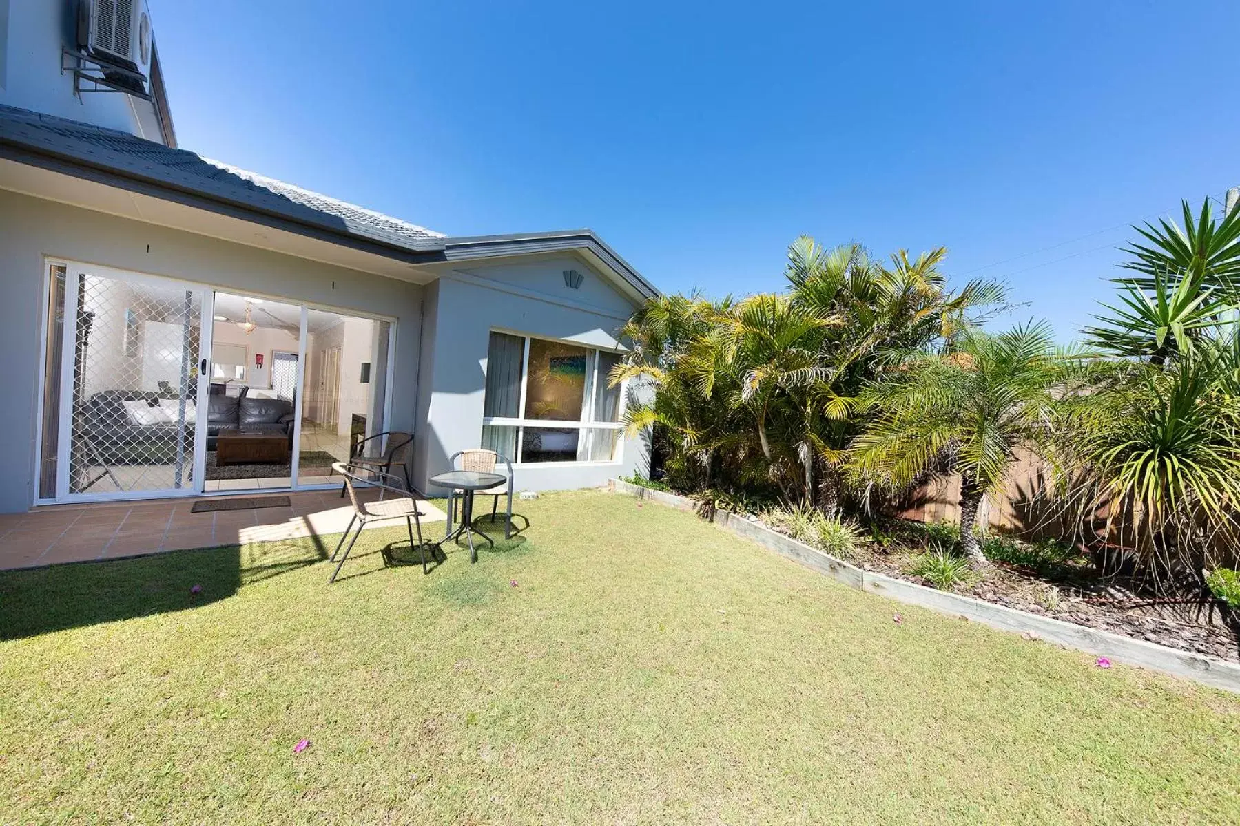 Property Building in Meridian Beachside Apartments