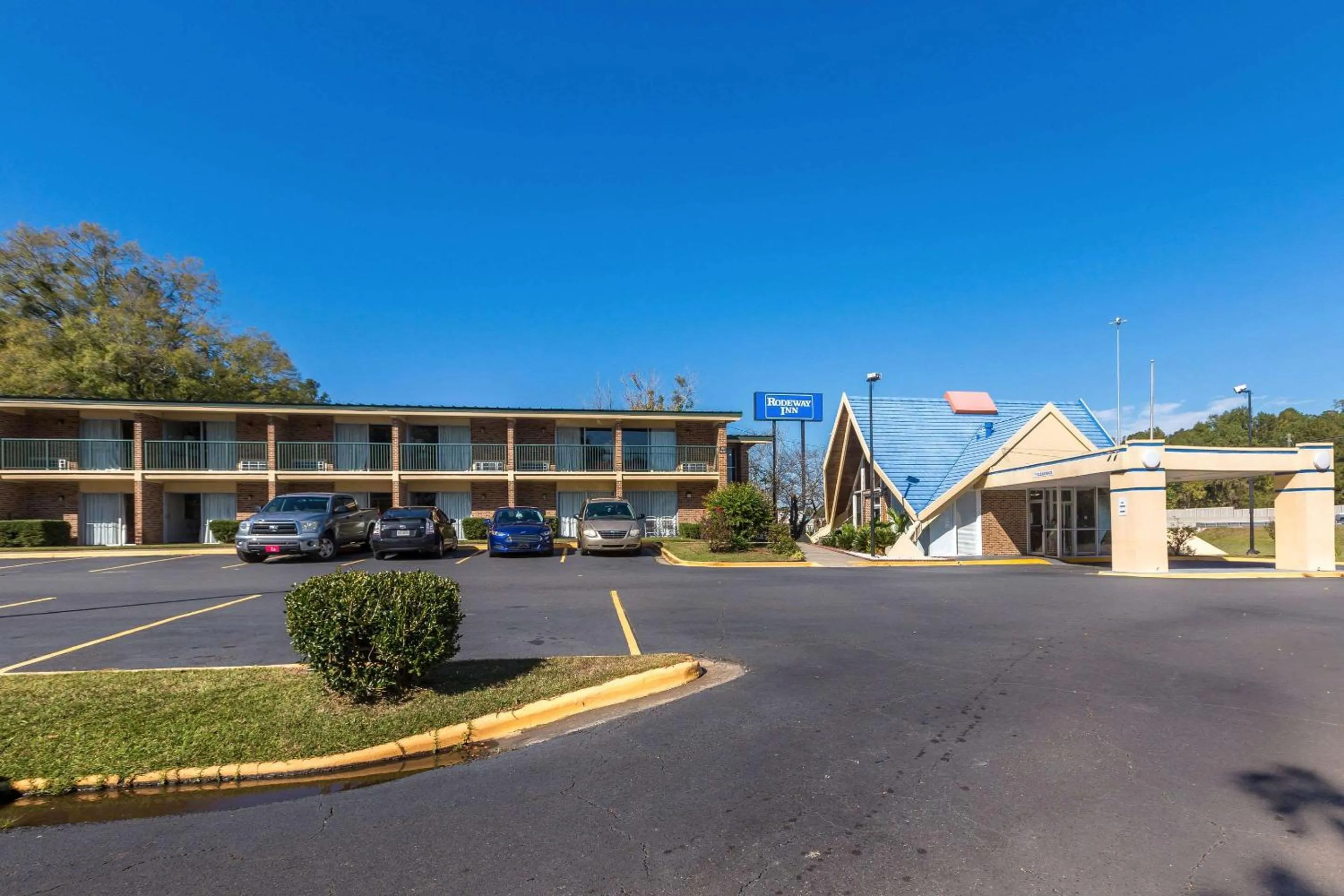 Property building in Super 8 by Wyndham Macon GA
