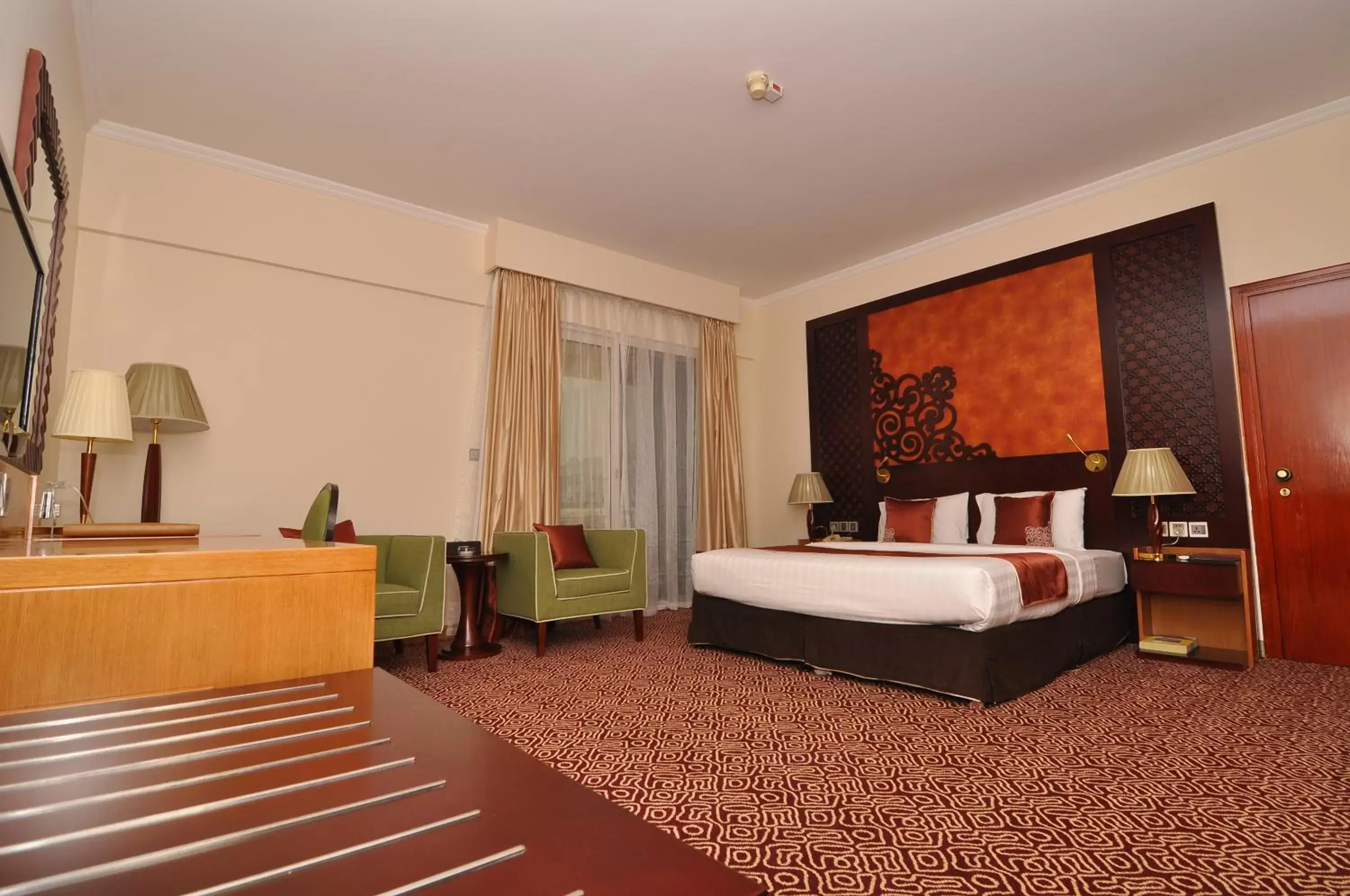 Photo of the whole room, Room Photo in Dubai Grand Hotel by Fortune, Dubai Airport