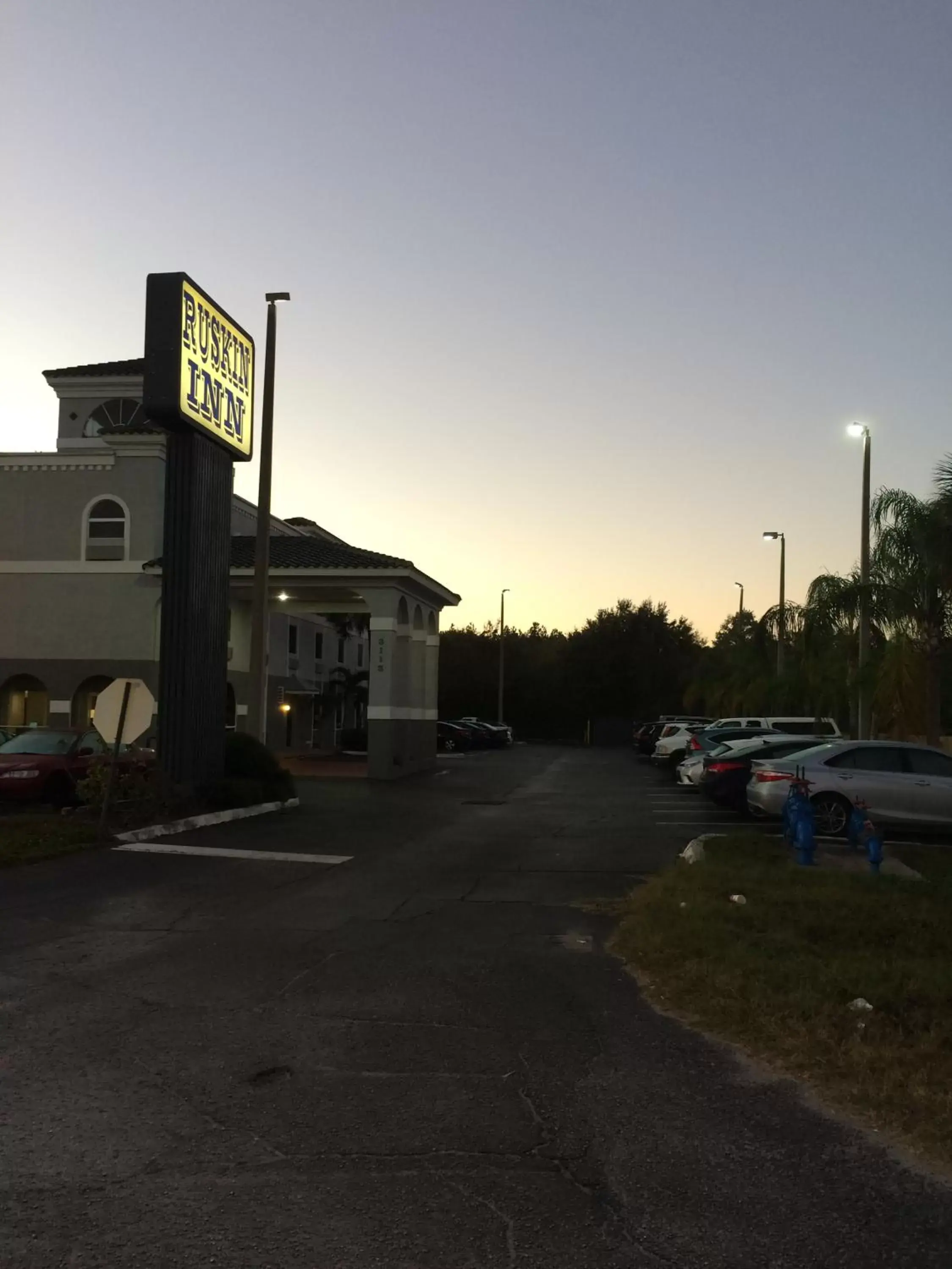 Facade/entrance, Property Building in Ruskin Inn Tampa-Sun City Center