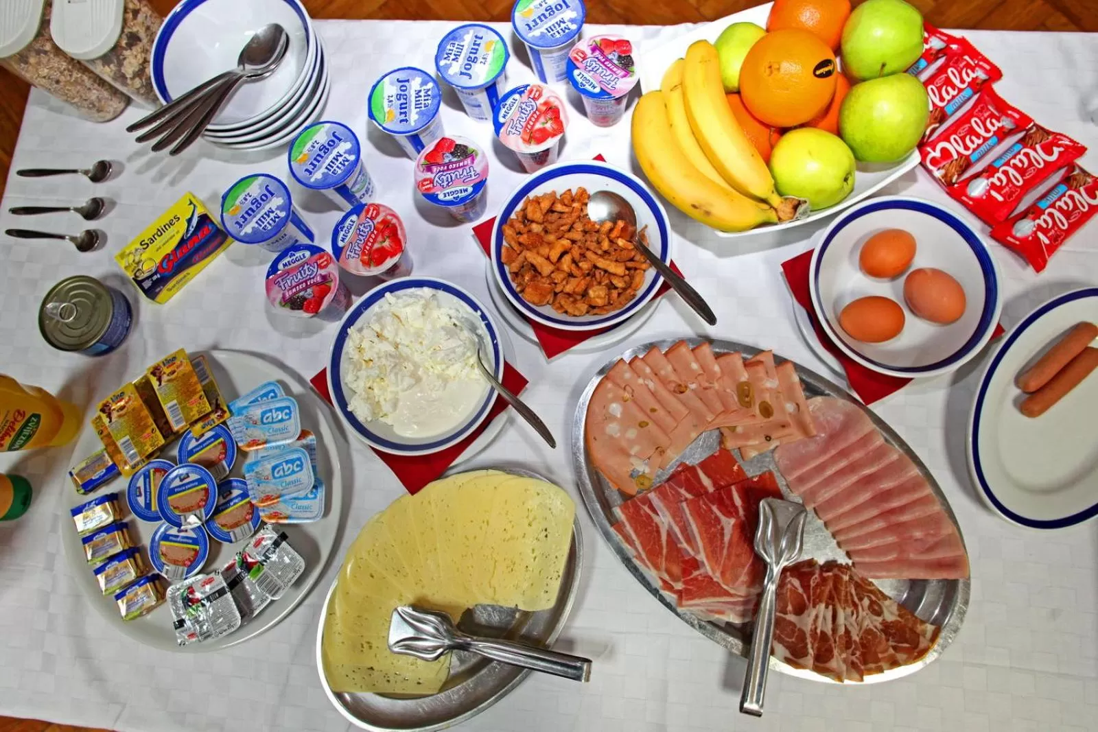Buffet breakfast in Rooms Lišnić