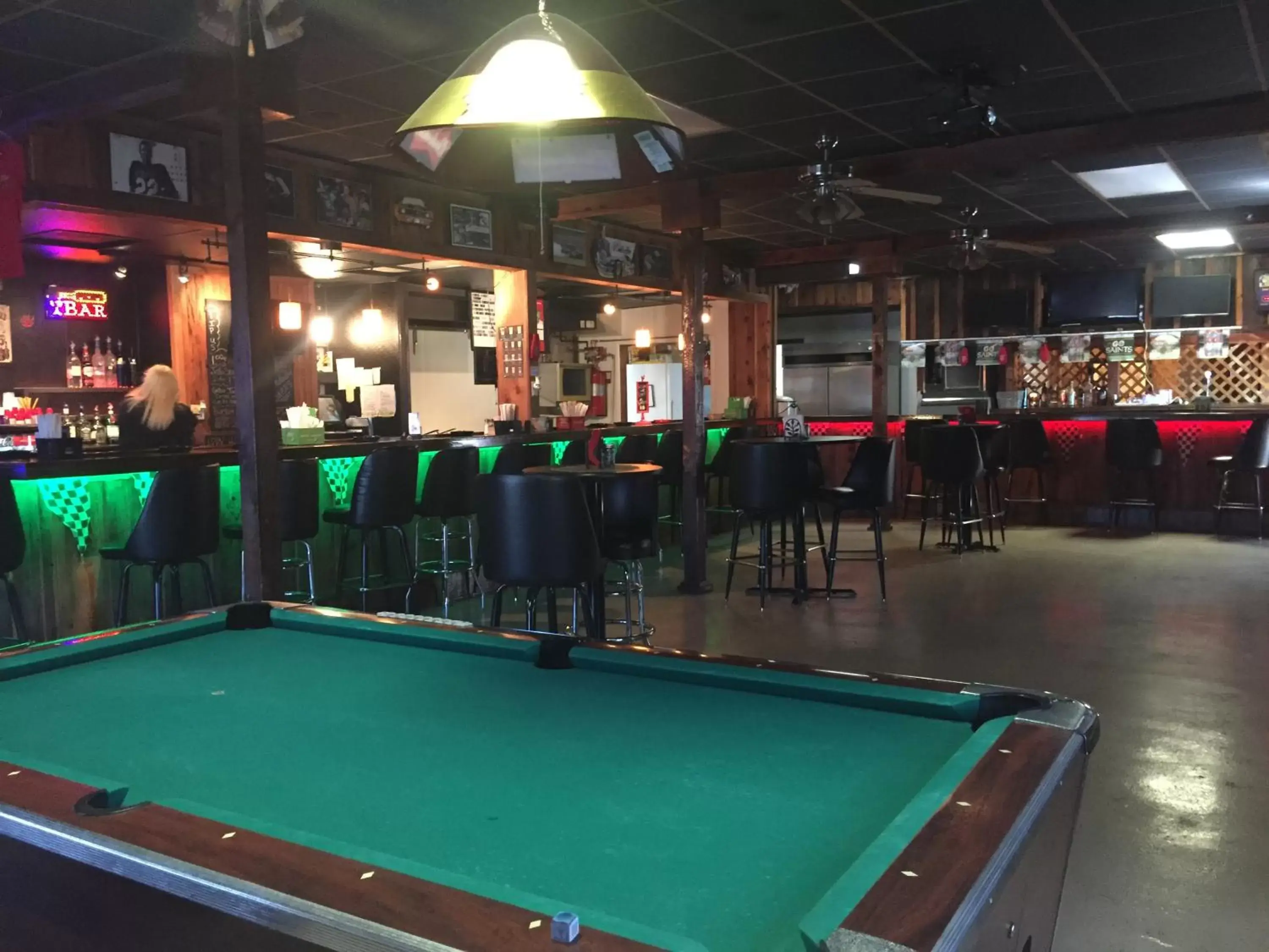 Billiard, Lounge/Bar in Gators Inn on the Bayou