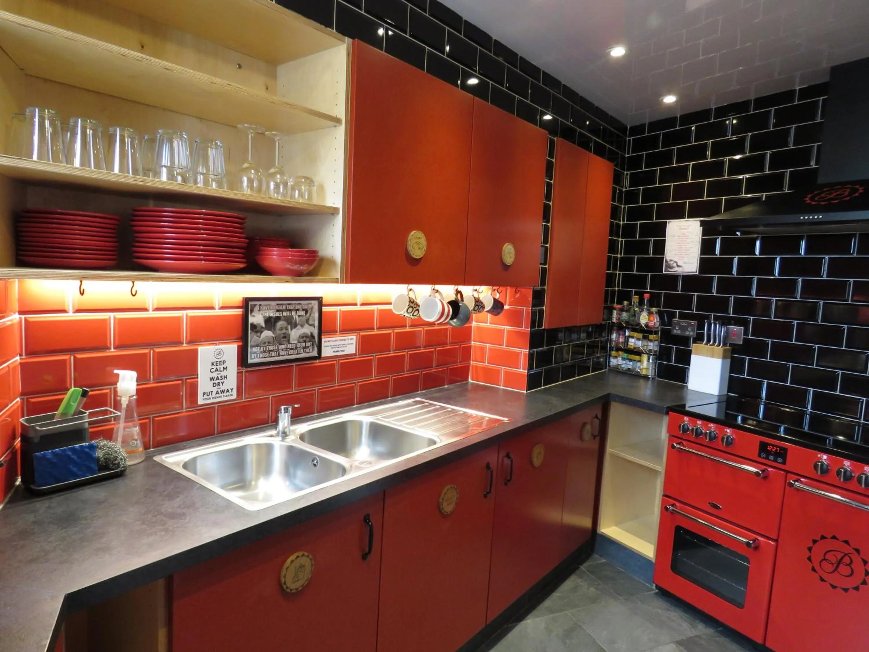 Kitchen or kitchenette in Bazpackers