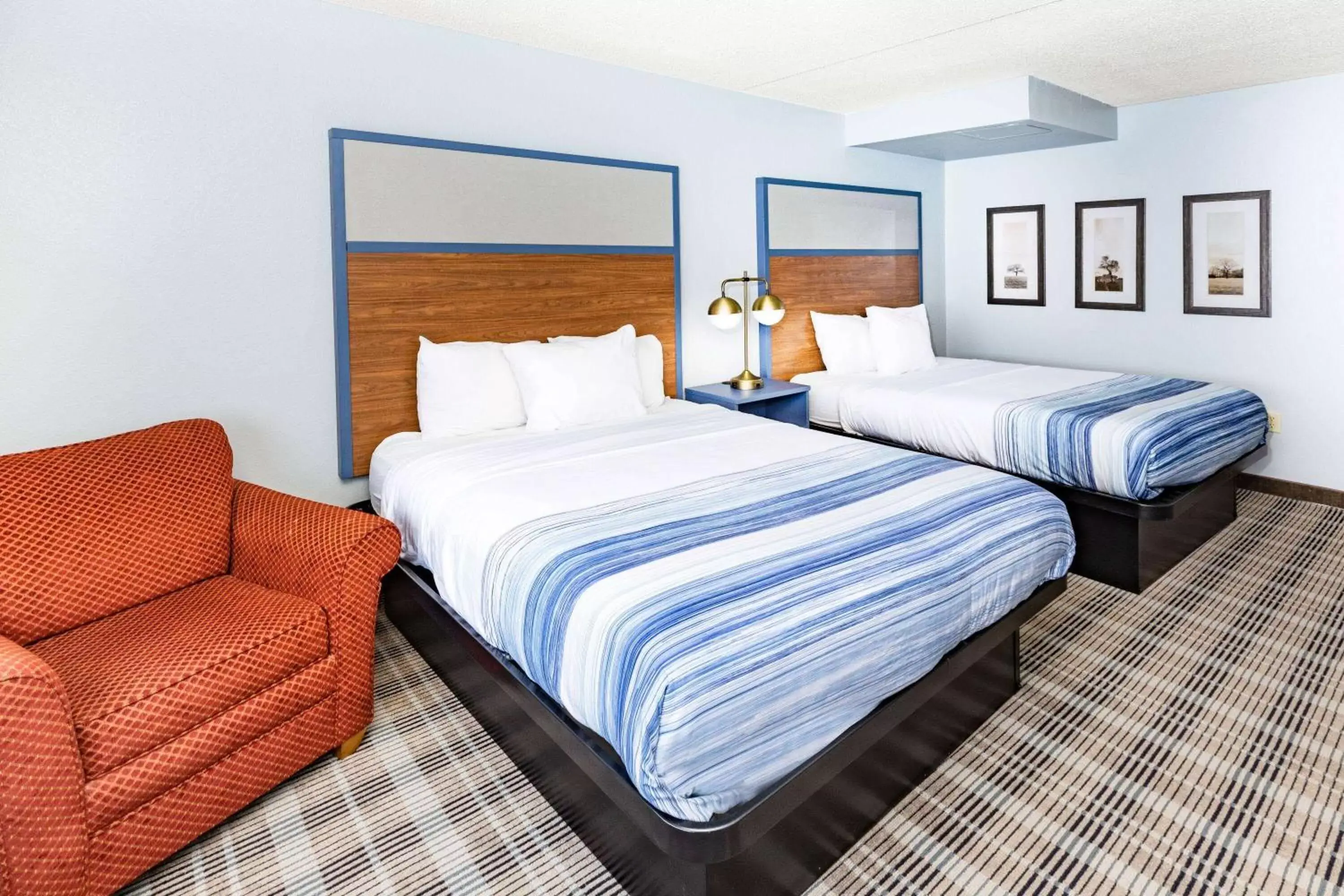 Photo of the whole room, Bed in AmericInn by Wyndham Sayre