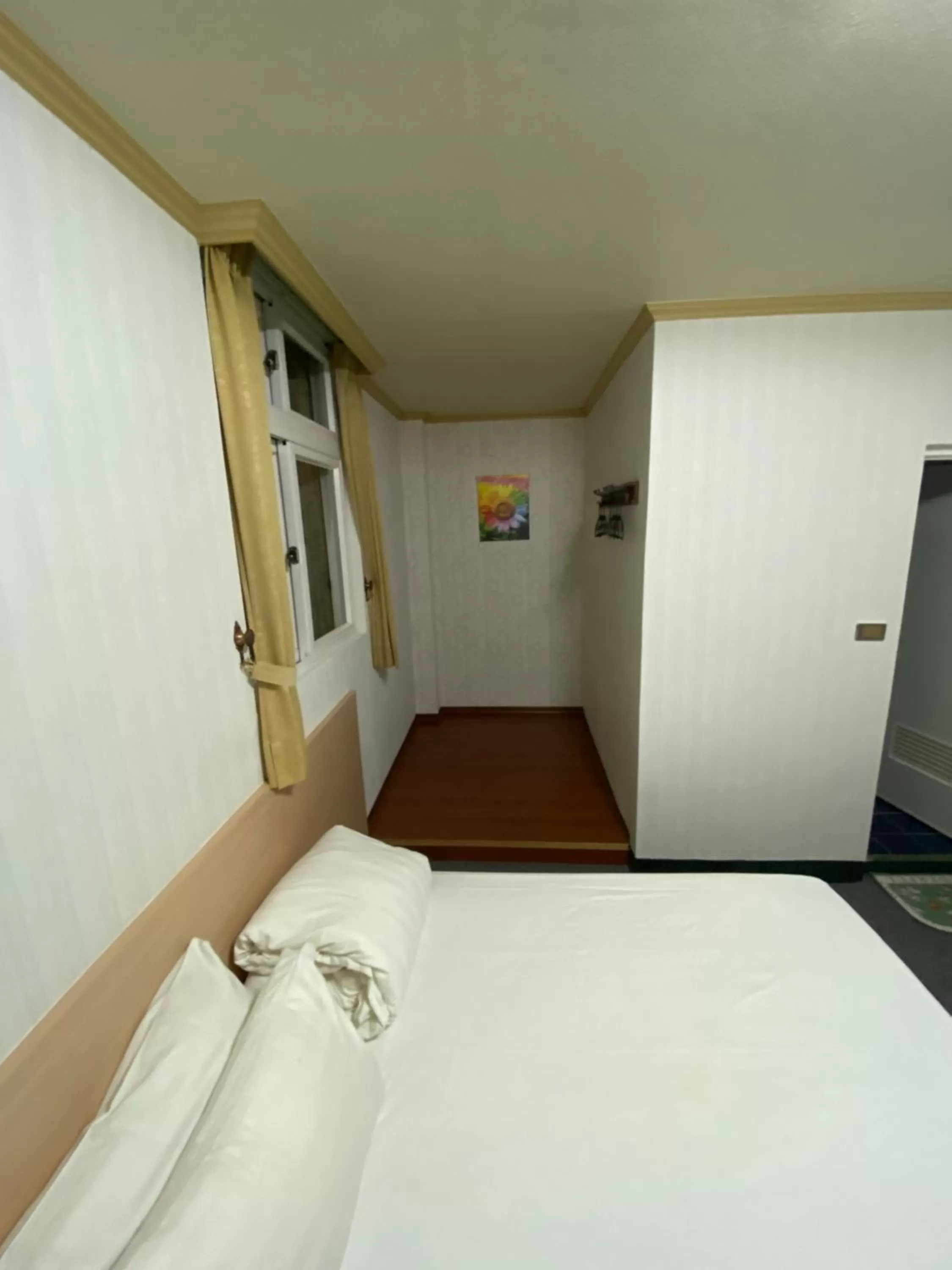 Photo of the whole room, Bed in Rich Zone Hotel