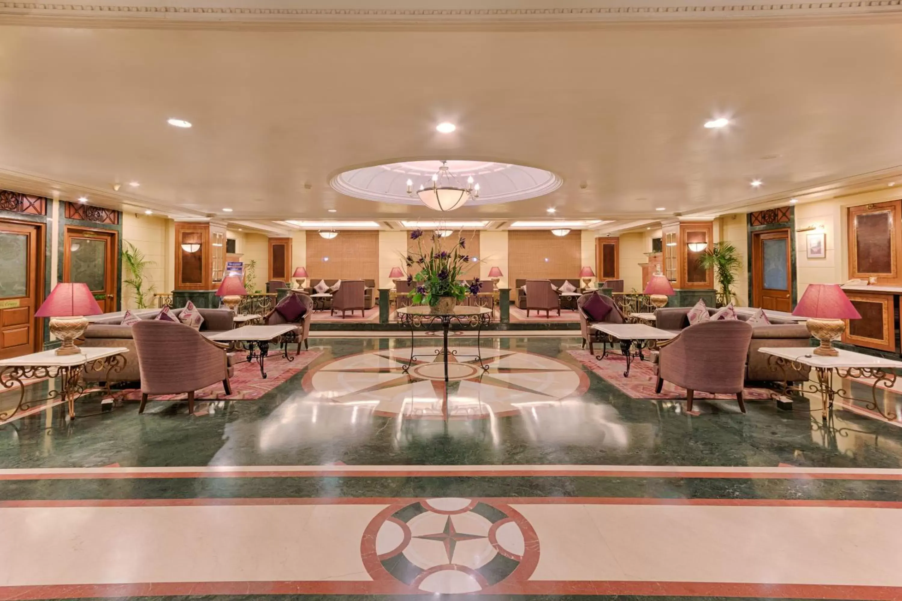 Lobby or reception in Quality Hotel D V Manor