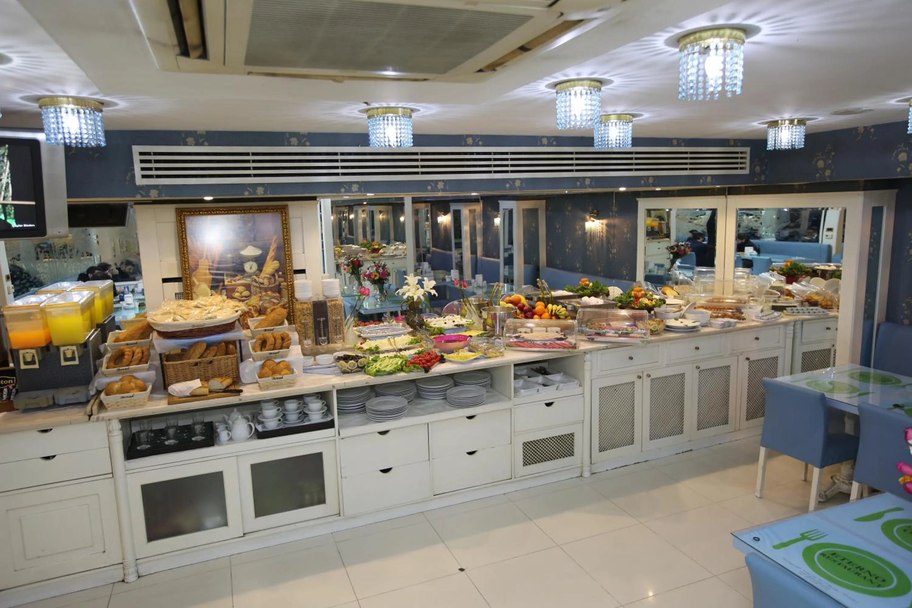 Breakfast in Eterno Hotel