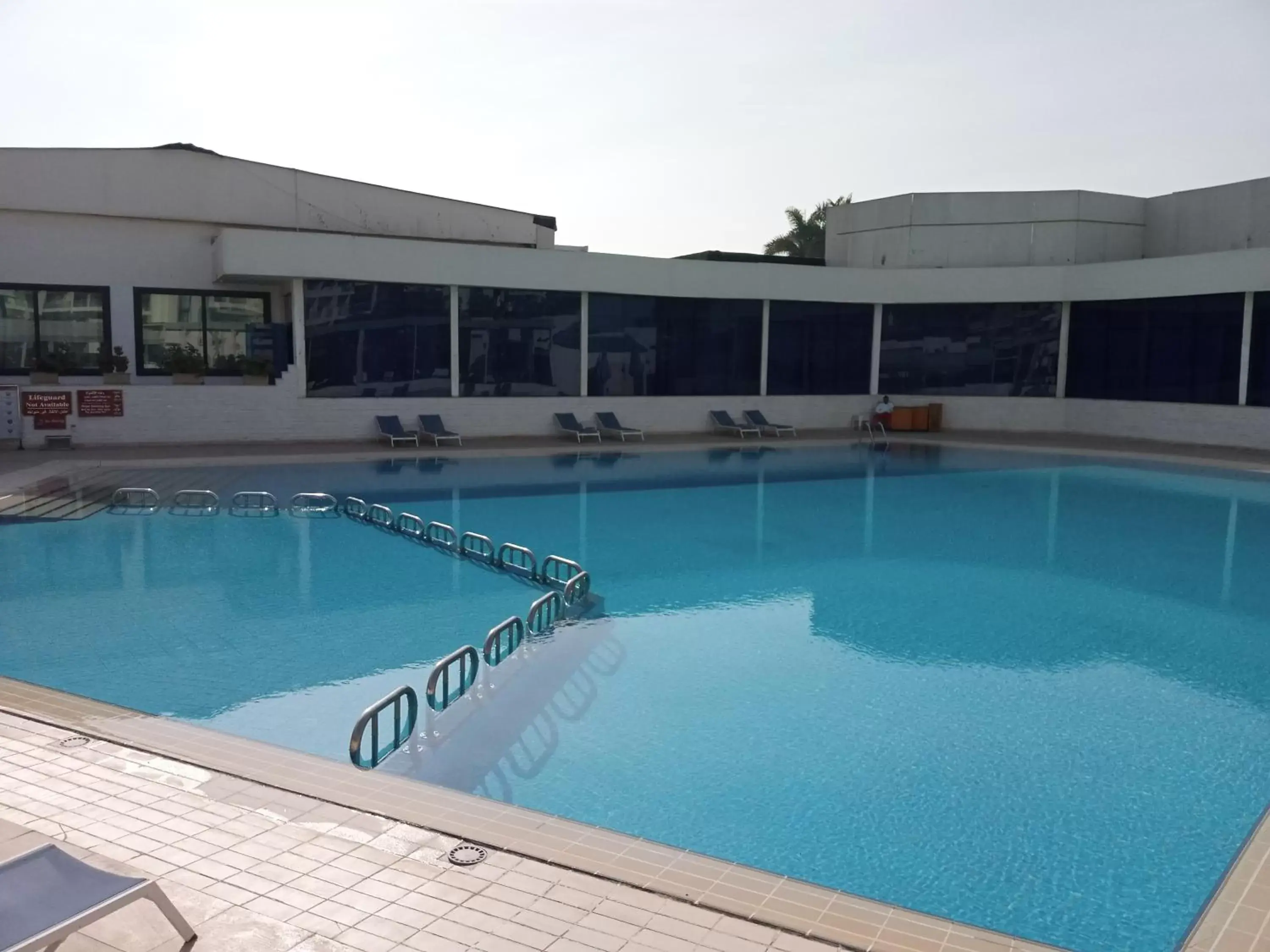 Property building, Swimming Pool in Cairo Pyramids Hotel