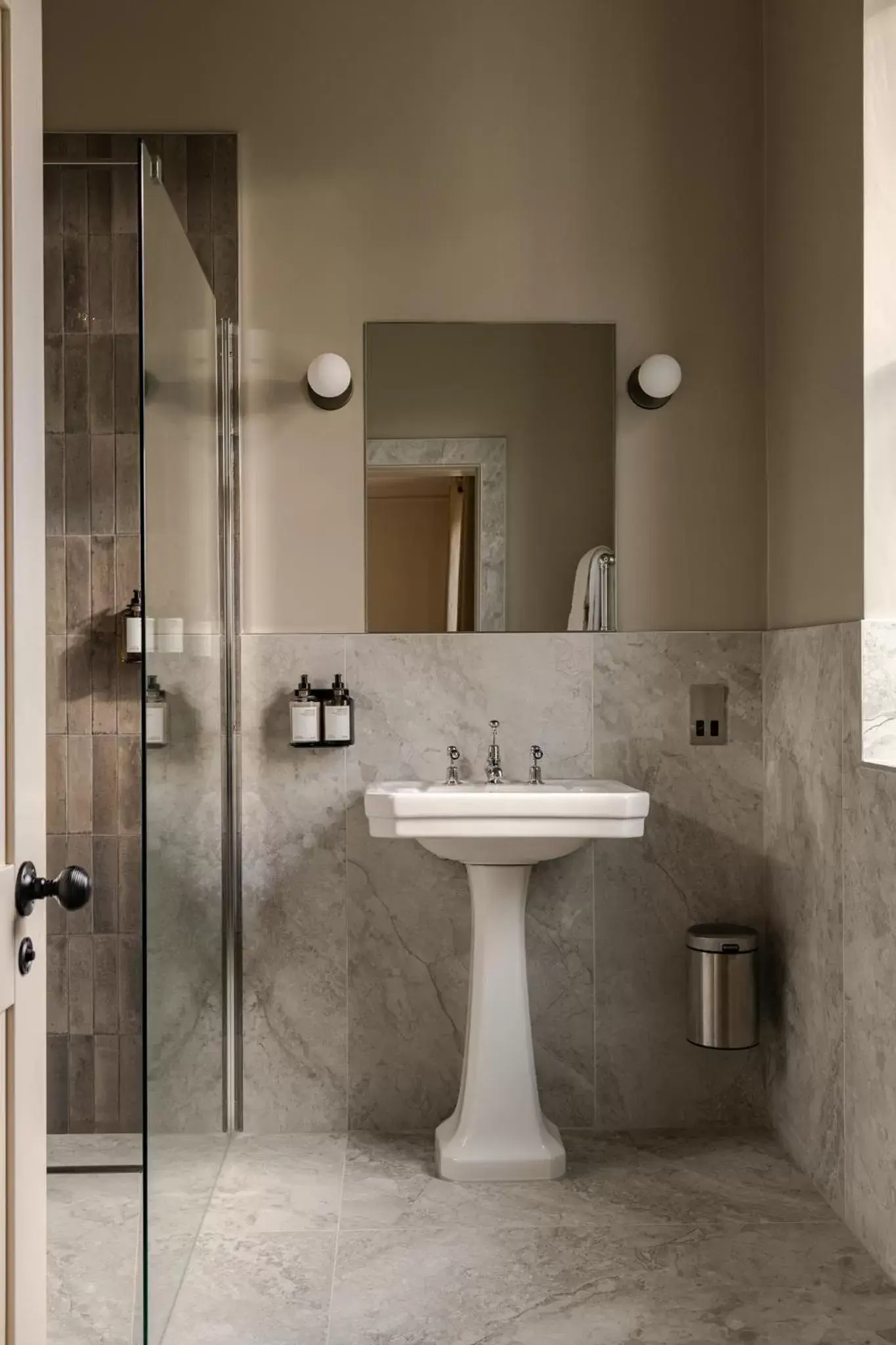 Bathroom in Leighton House - Boutique Guesthouse