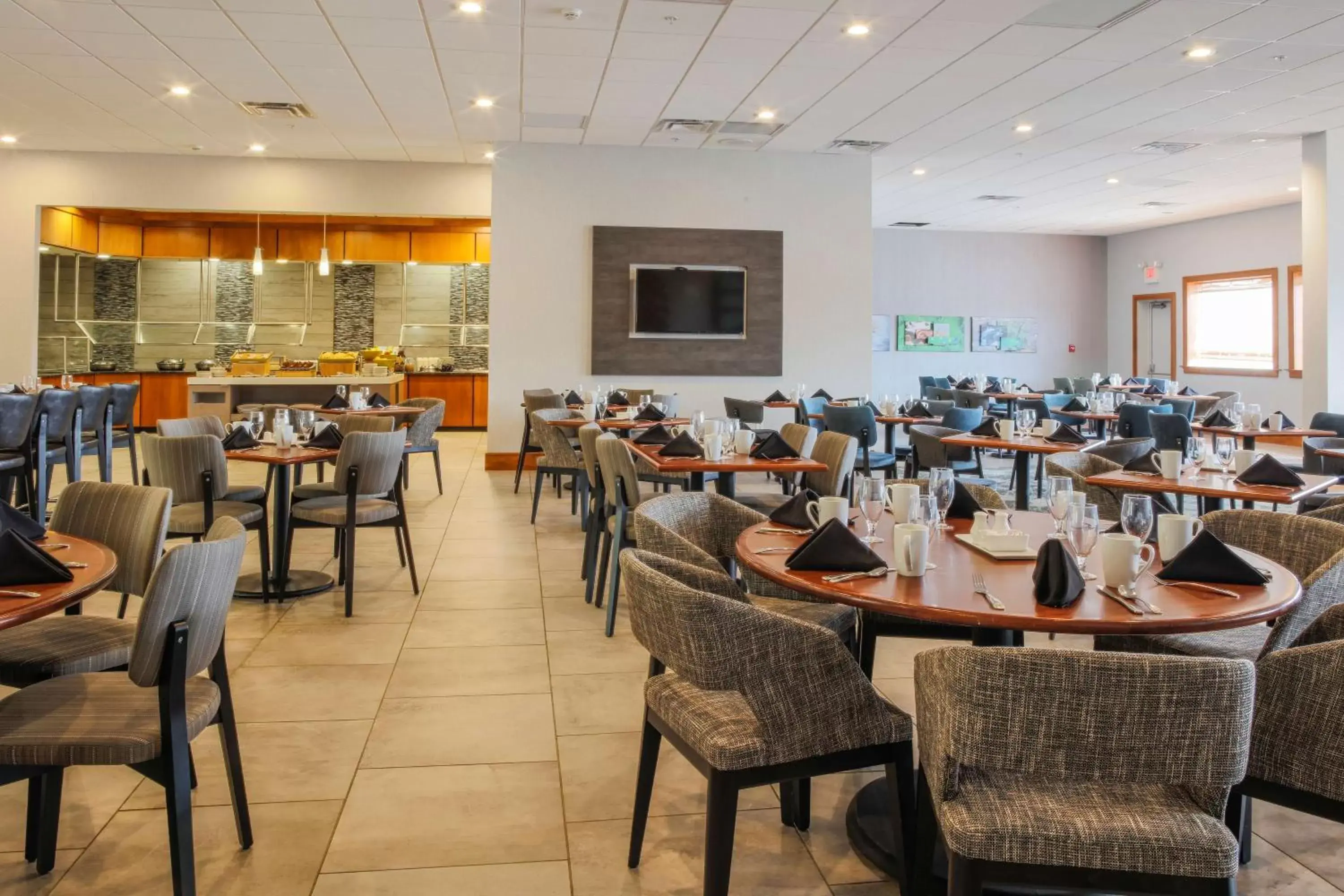 Restaurant/places to eat in DoubleTree by Hilton Rochester Restaurant/places to eat in DoubleTree by Hilton Rochester