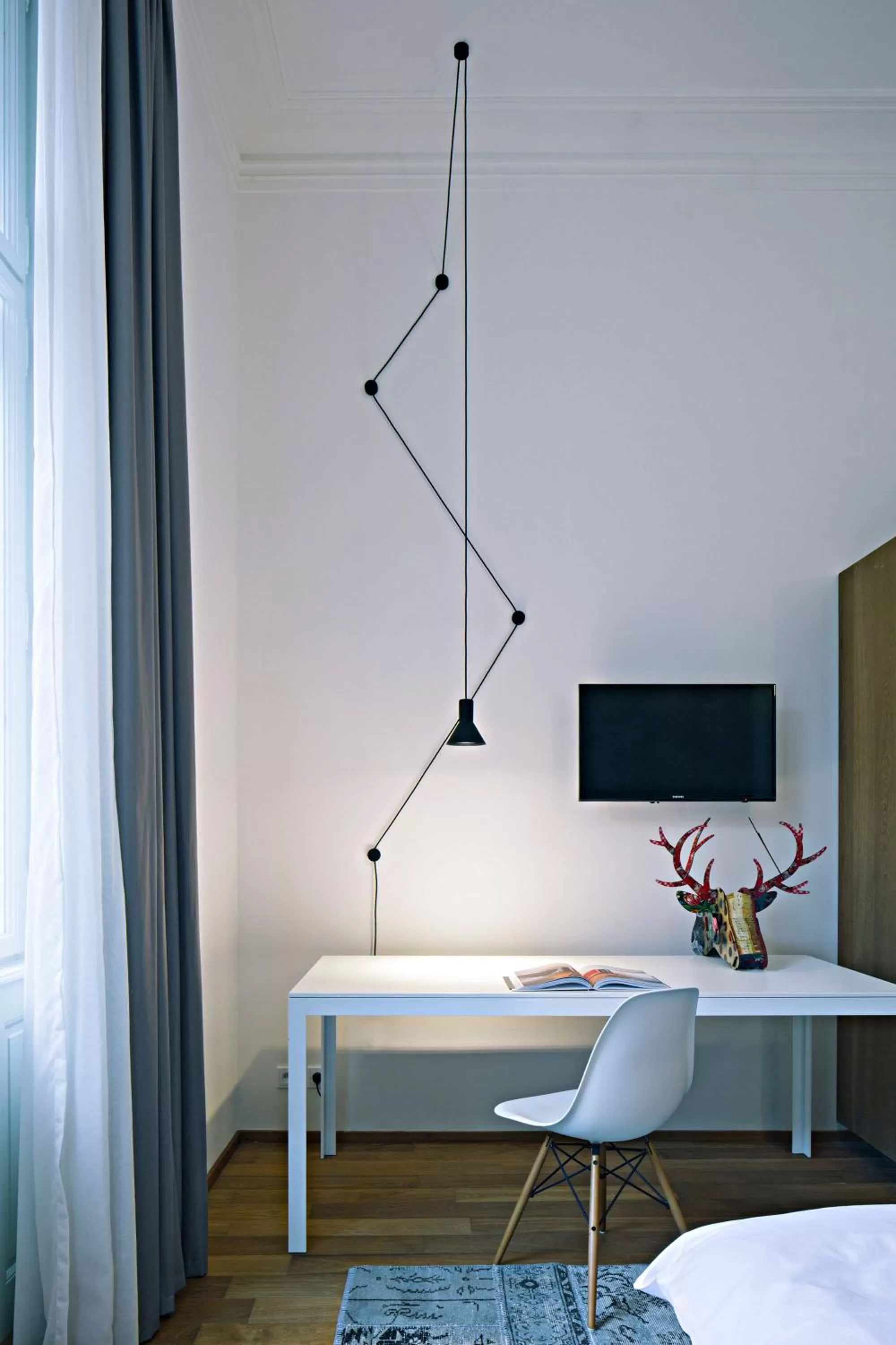 Seating area in Hotel Golden Crown