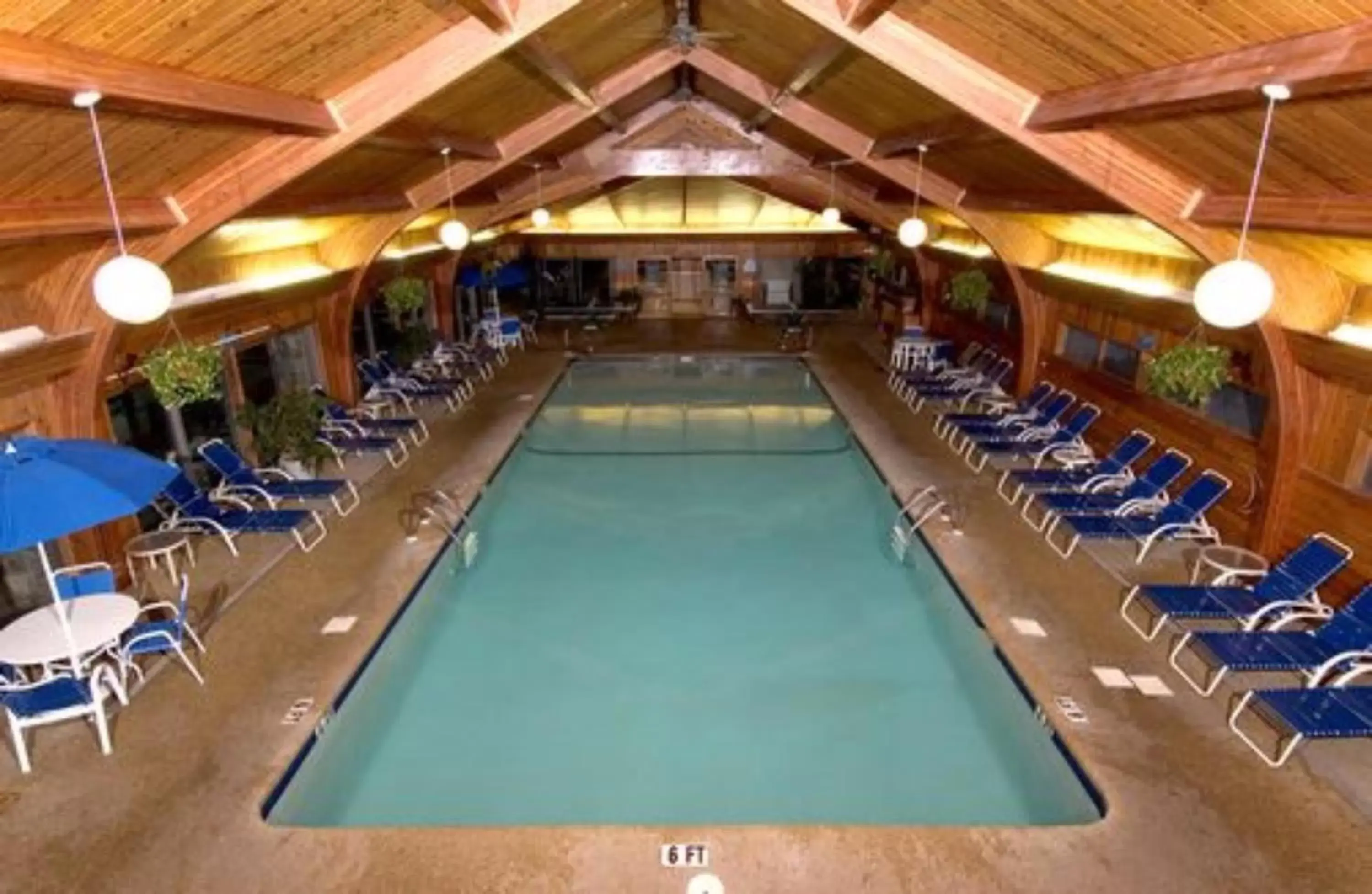 Swimming pool in Chetola Resort Condominiums