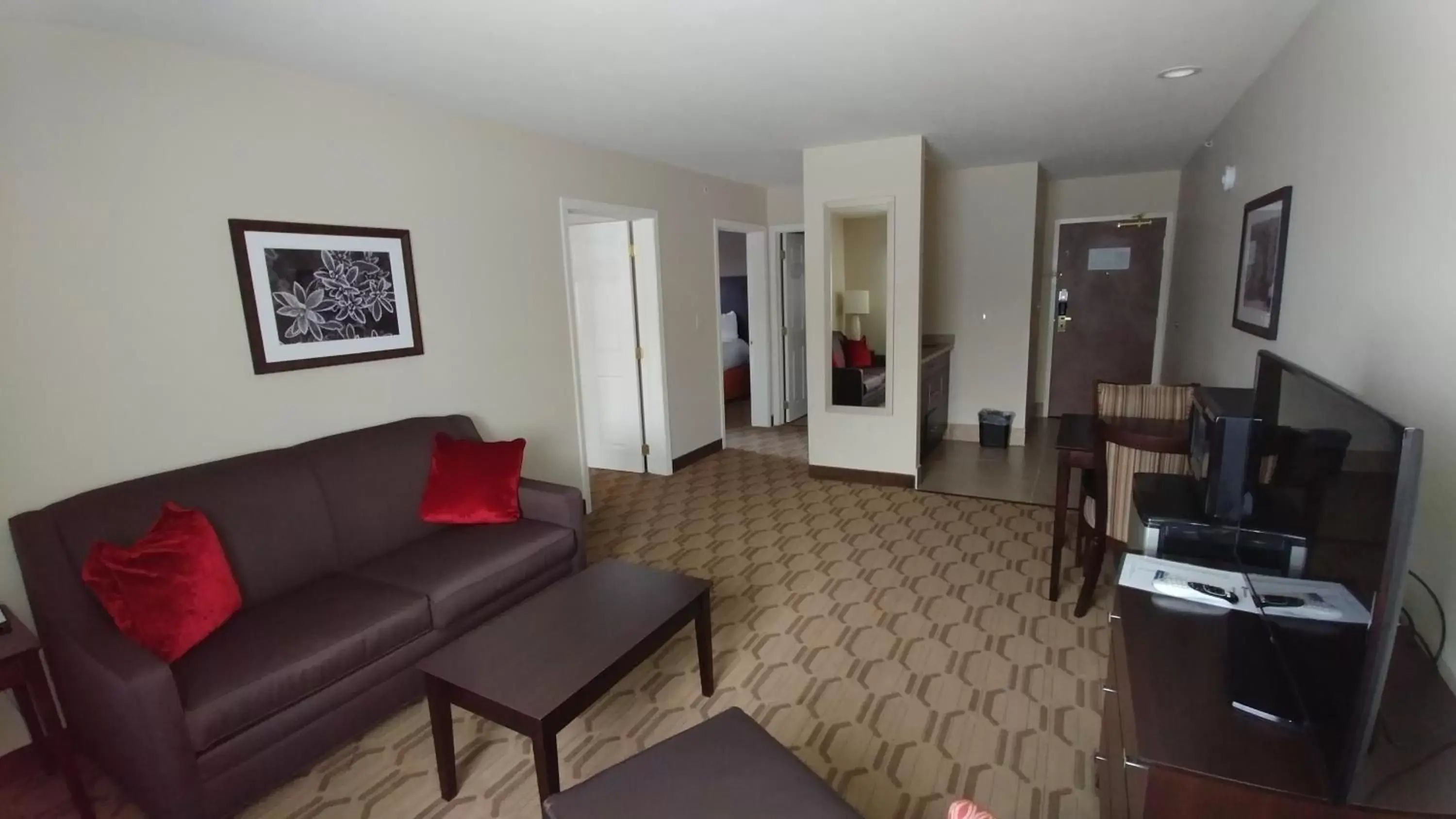 Living room, Seating Area in Best Western Palmyra Inn & Suites