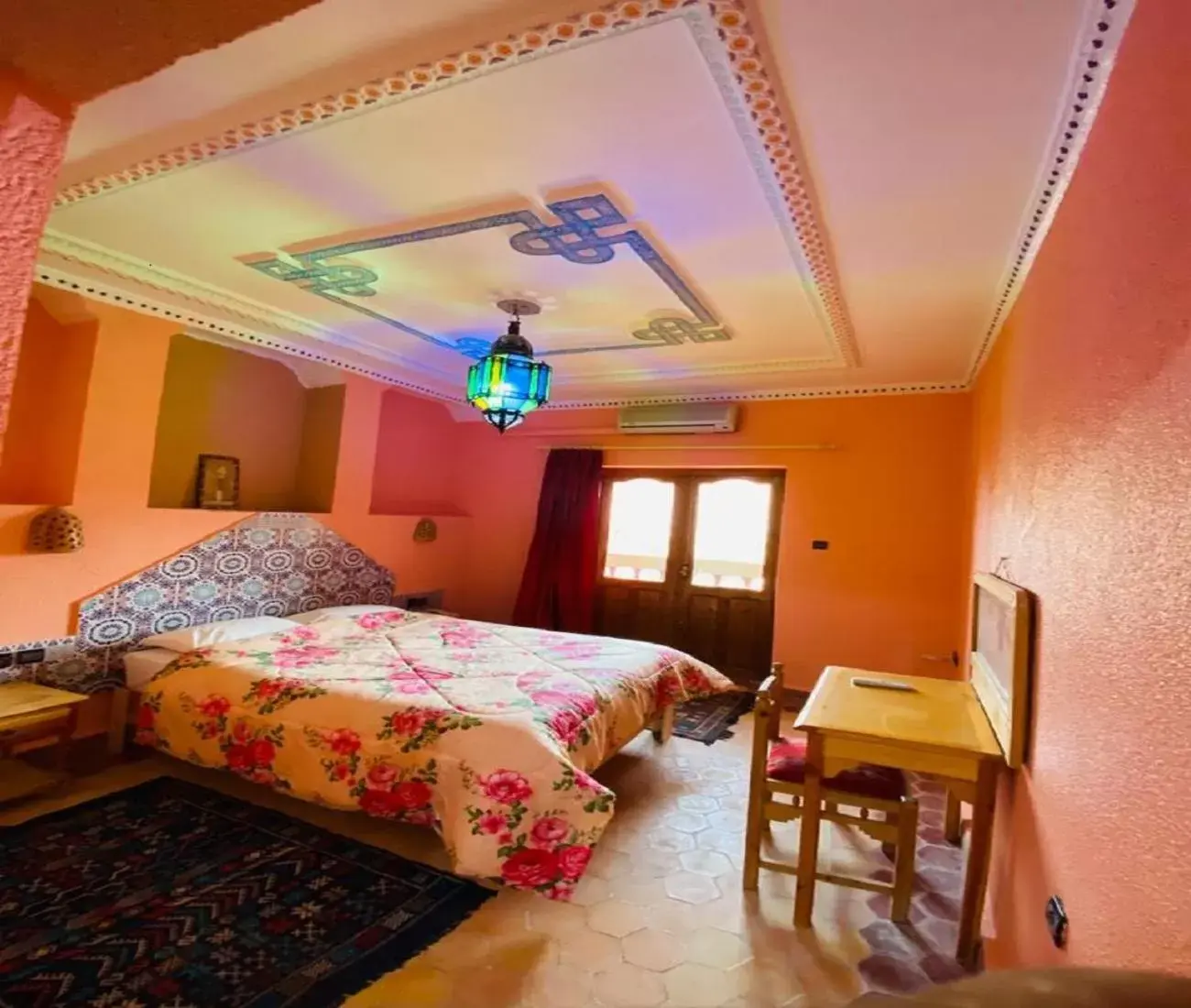 Property building, Bed in La Perle Du Drâa