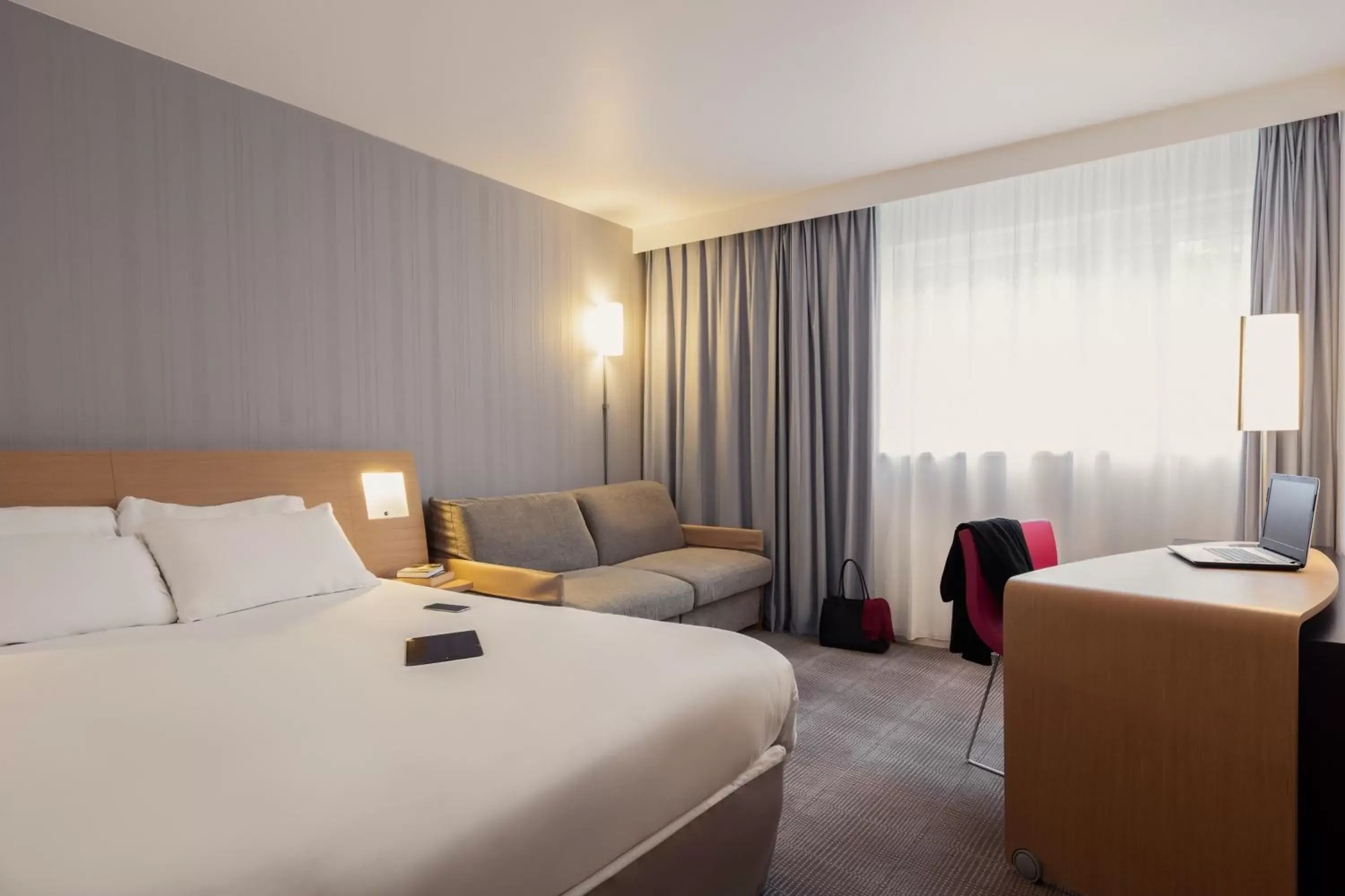 Bedroom in Novotel Roissy Saint Witz