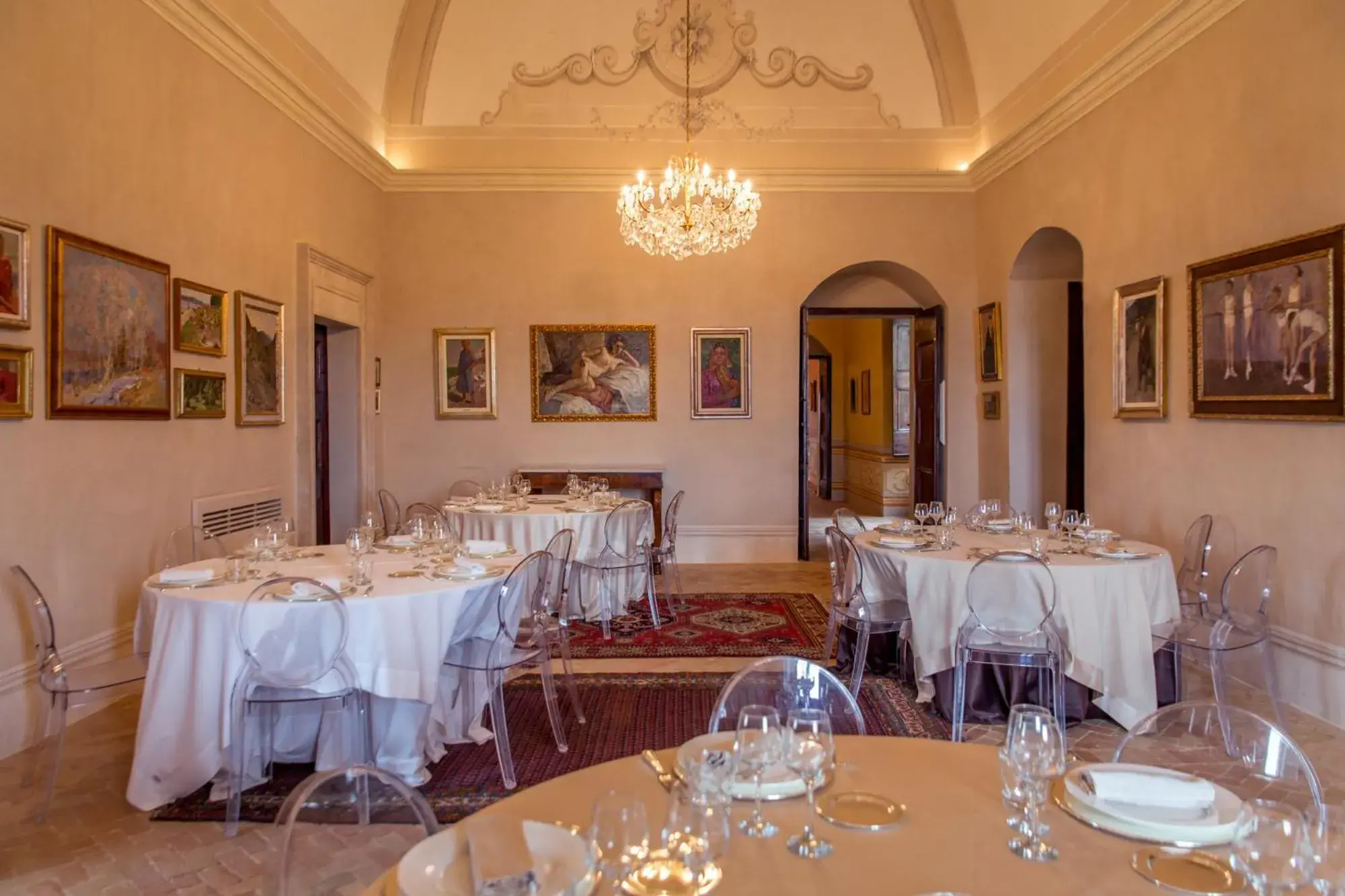 Restaurant/places to eat in Palazzo Viceconte Restaurant/places to eat in Palazzo Viceconte