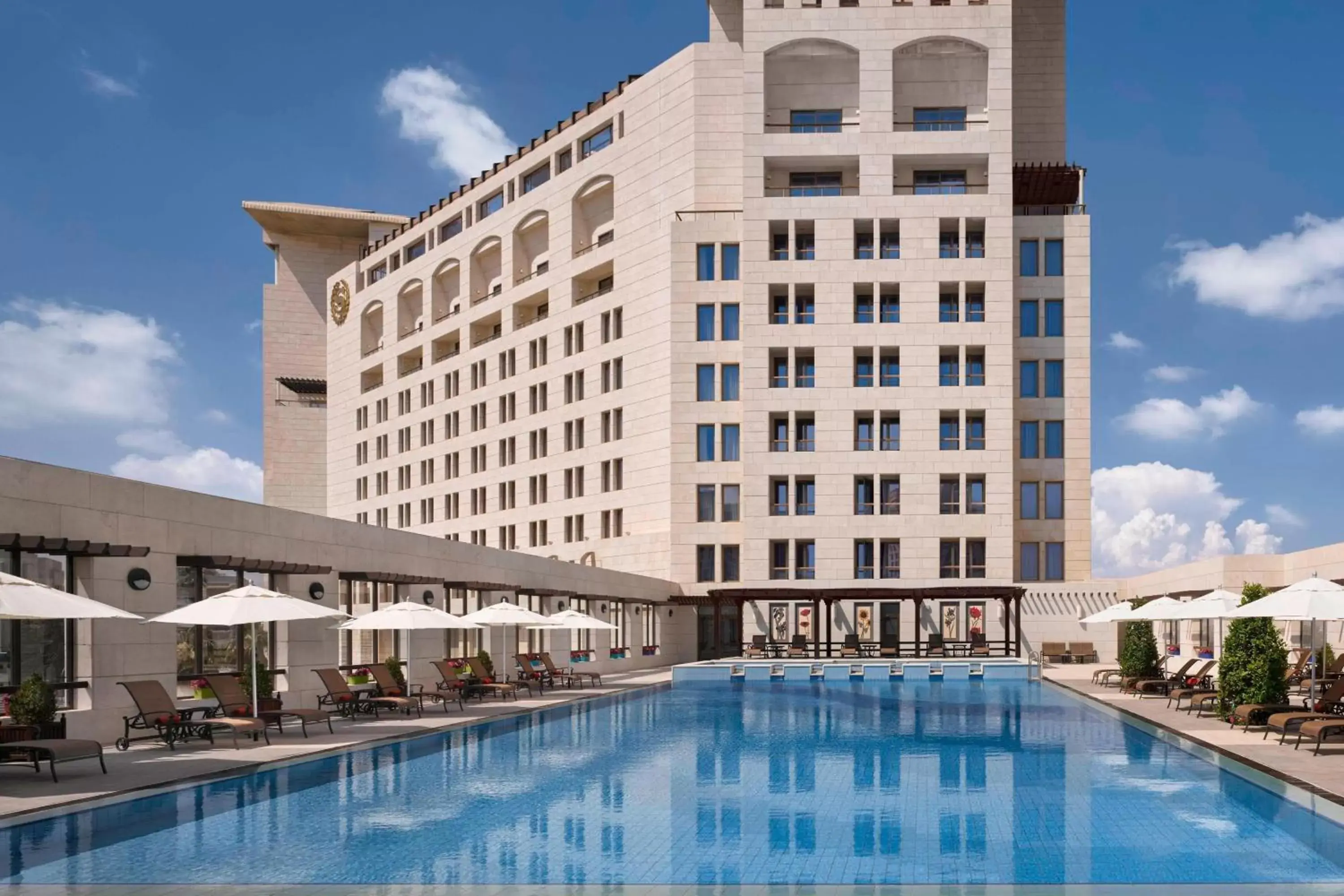 Swimming pool, Property Building in Sheraton Amman Al Nabil Hotel