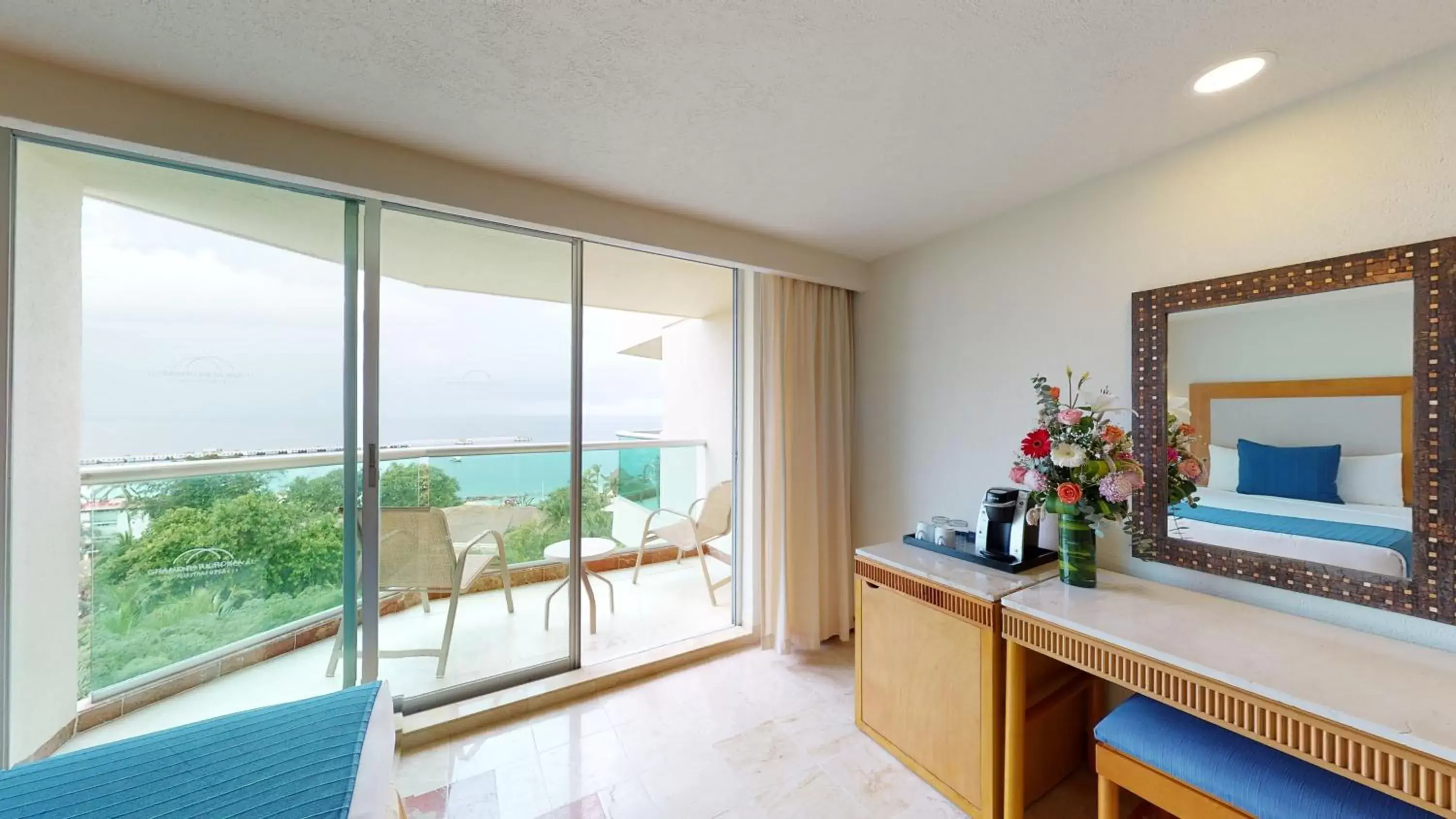 Sea view, Pool View in Grand Park Royal Cozumel