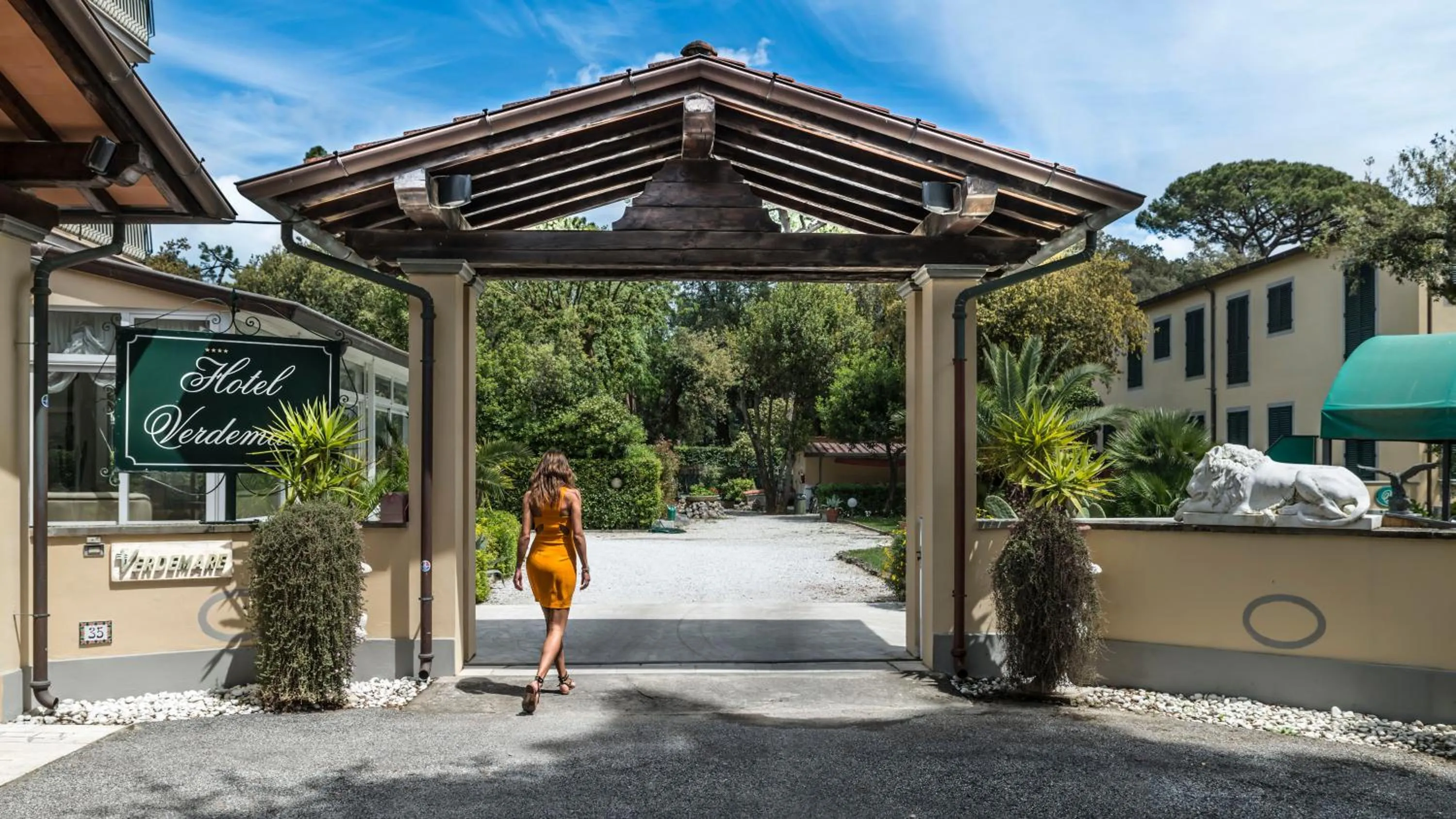 Lounge or bar in Hotel Verdemare