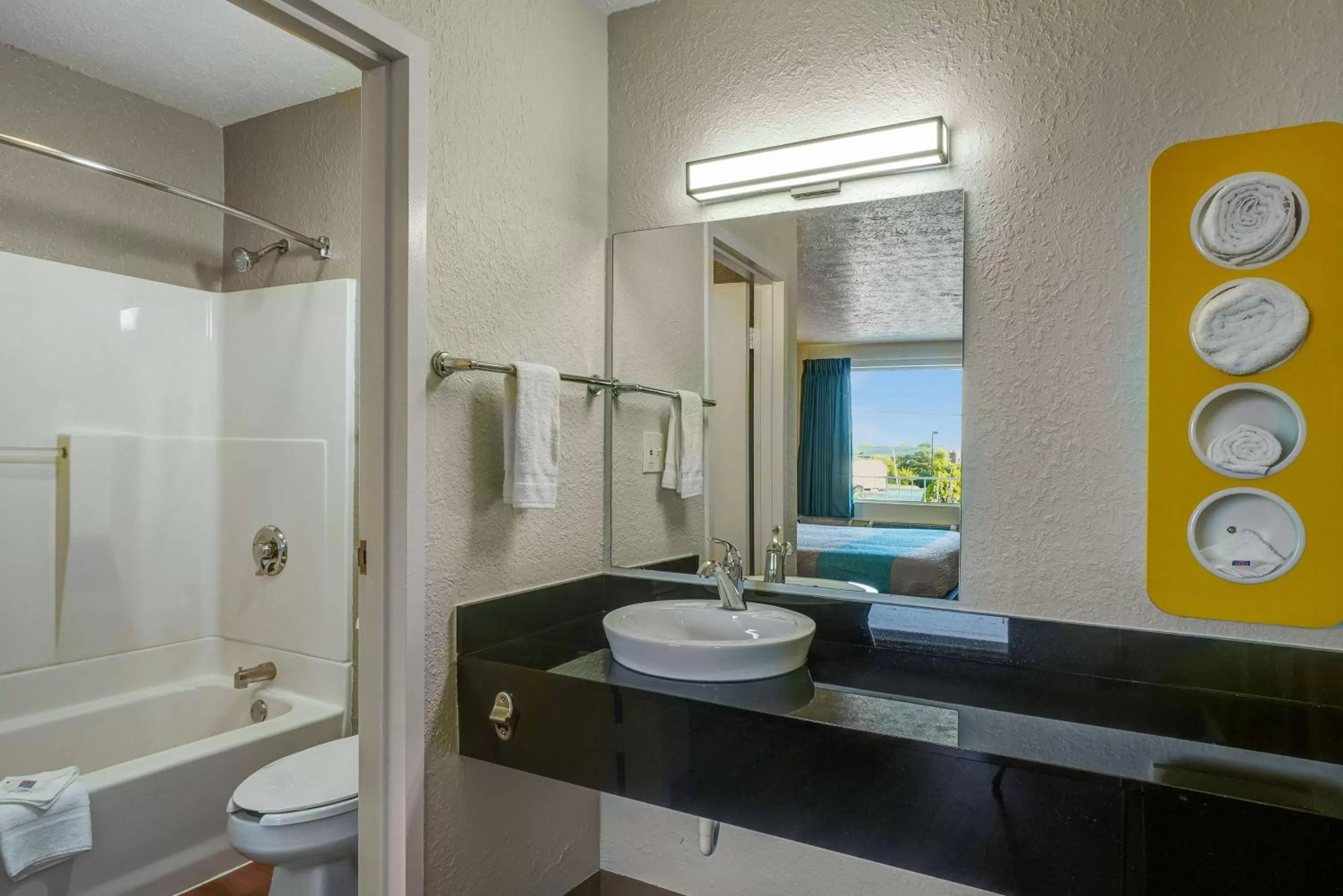 Photo of the whole room in Motel 6-Lexington, KY - East I-75