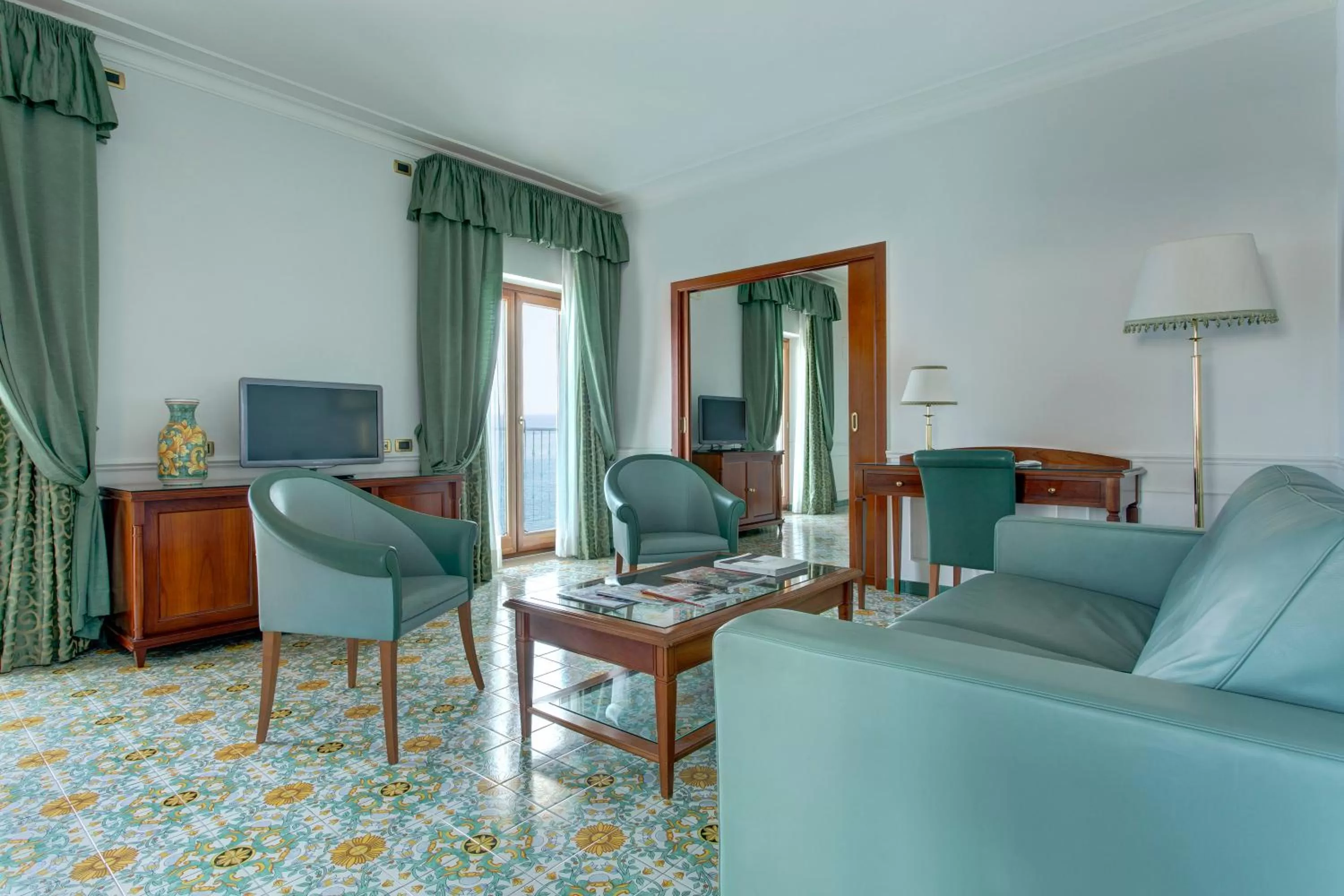 TV and multimedia in Lloyd's Baia Hotel