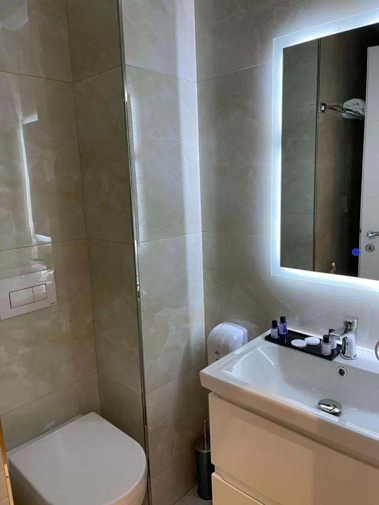 Bathroom in 313 Villa City Center Hotel