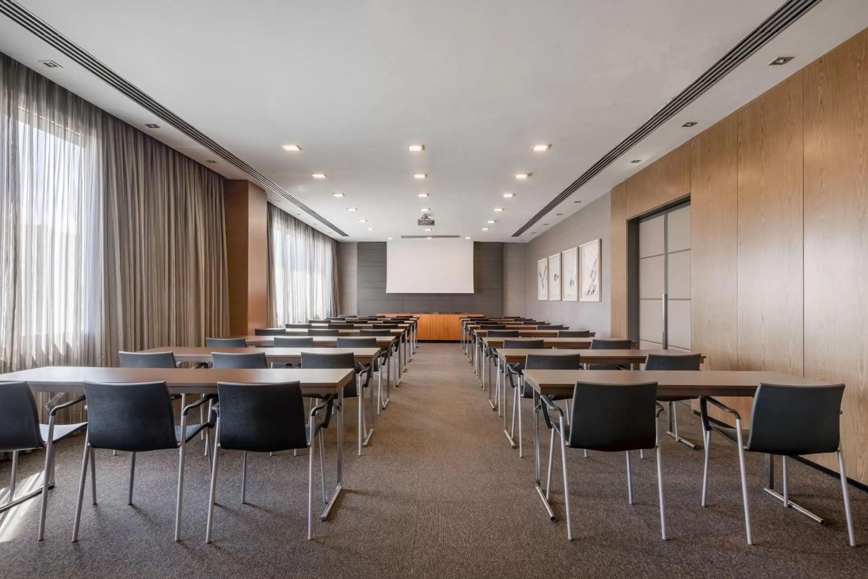 Meeting/conference room in AC Hotel Brescia by Marriott