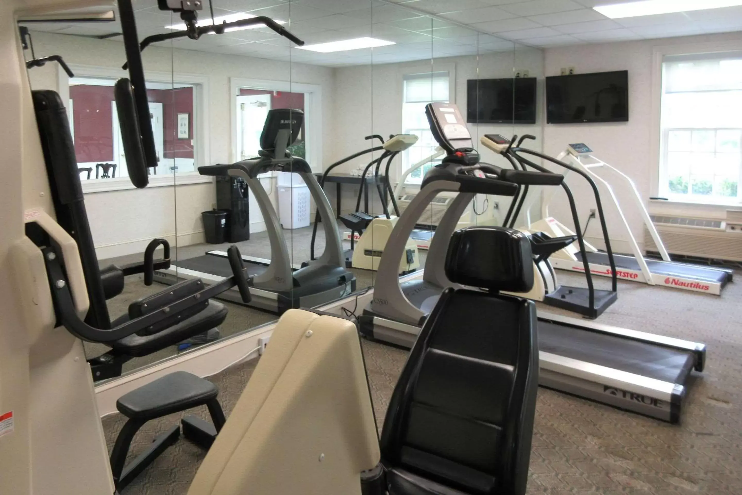 Fitness centre/facilities, Fitness Center/Facilities in Quality Inn & Suites