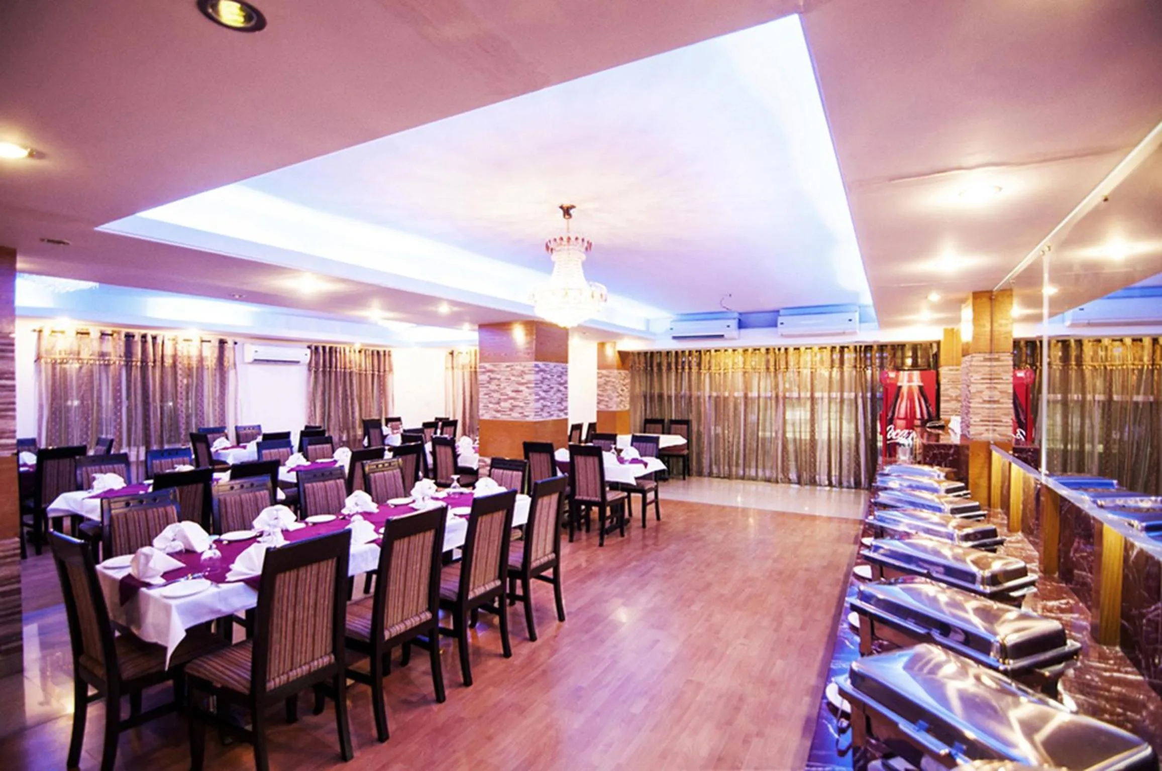 Restaurant/places to eat in Century Park Residence