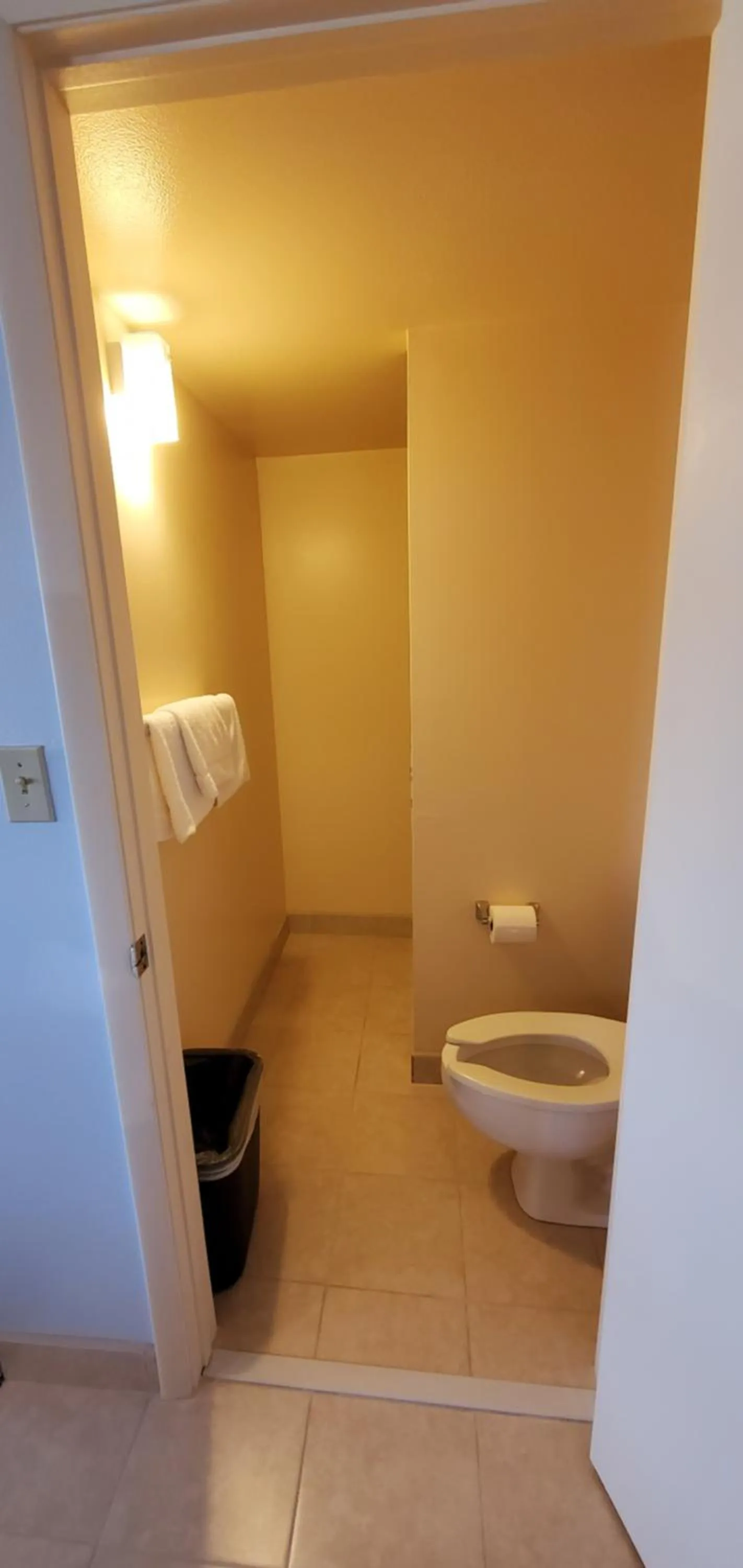 Bathroom in Lakeview Inn & Suites Okeechobee