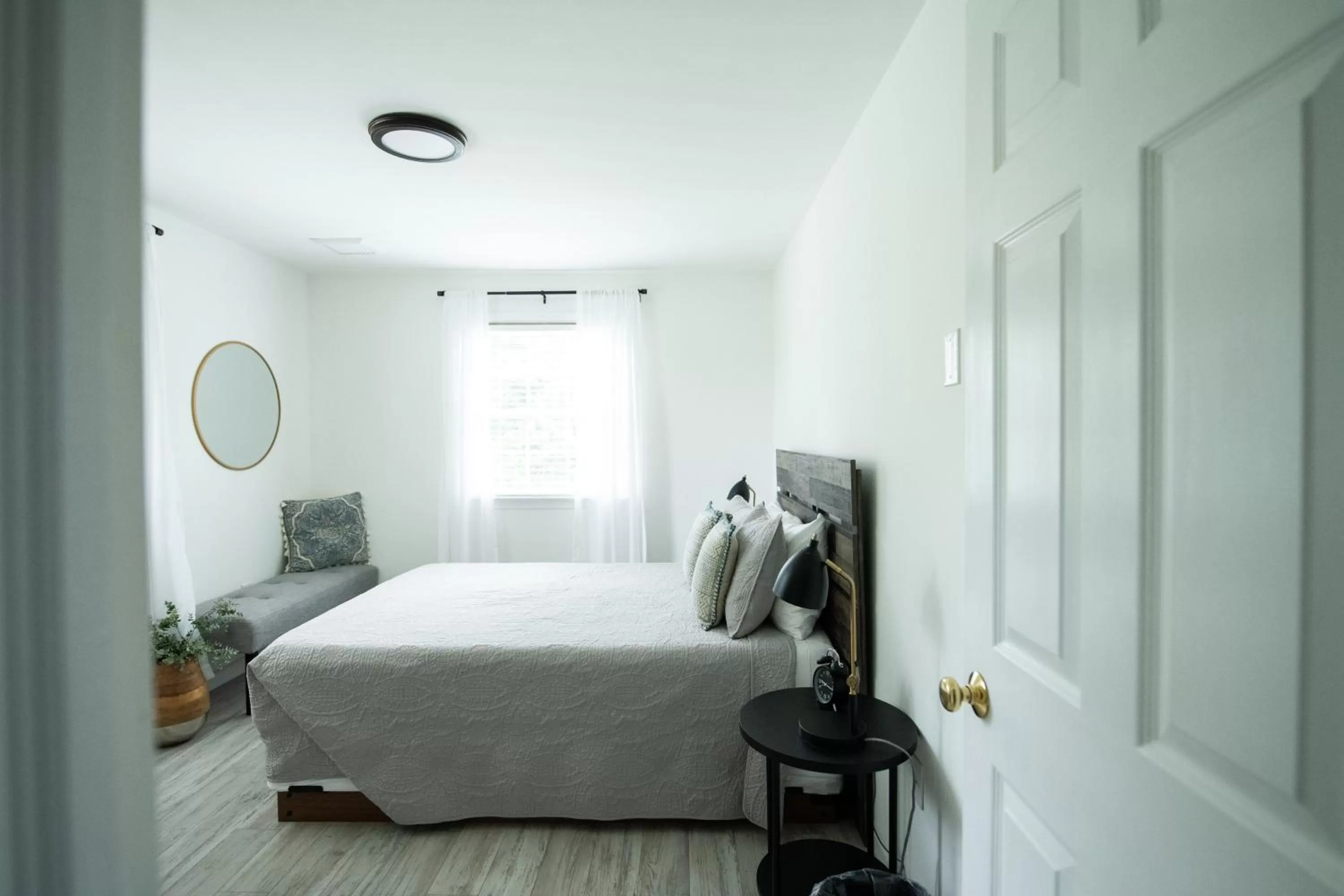 Bed in The Carriage House at Strasburg