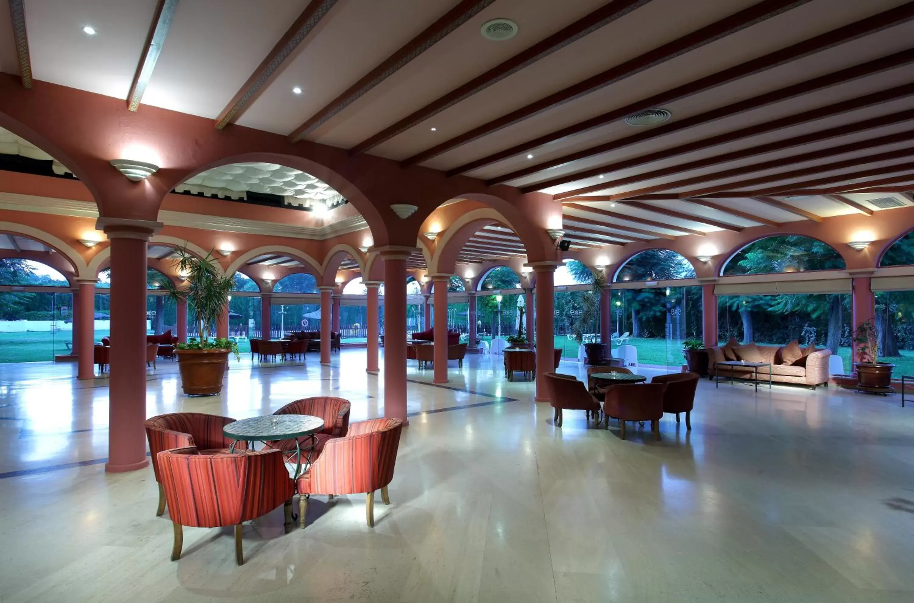 Lounge or bar in Exe Gran Hotel Solucar