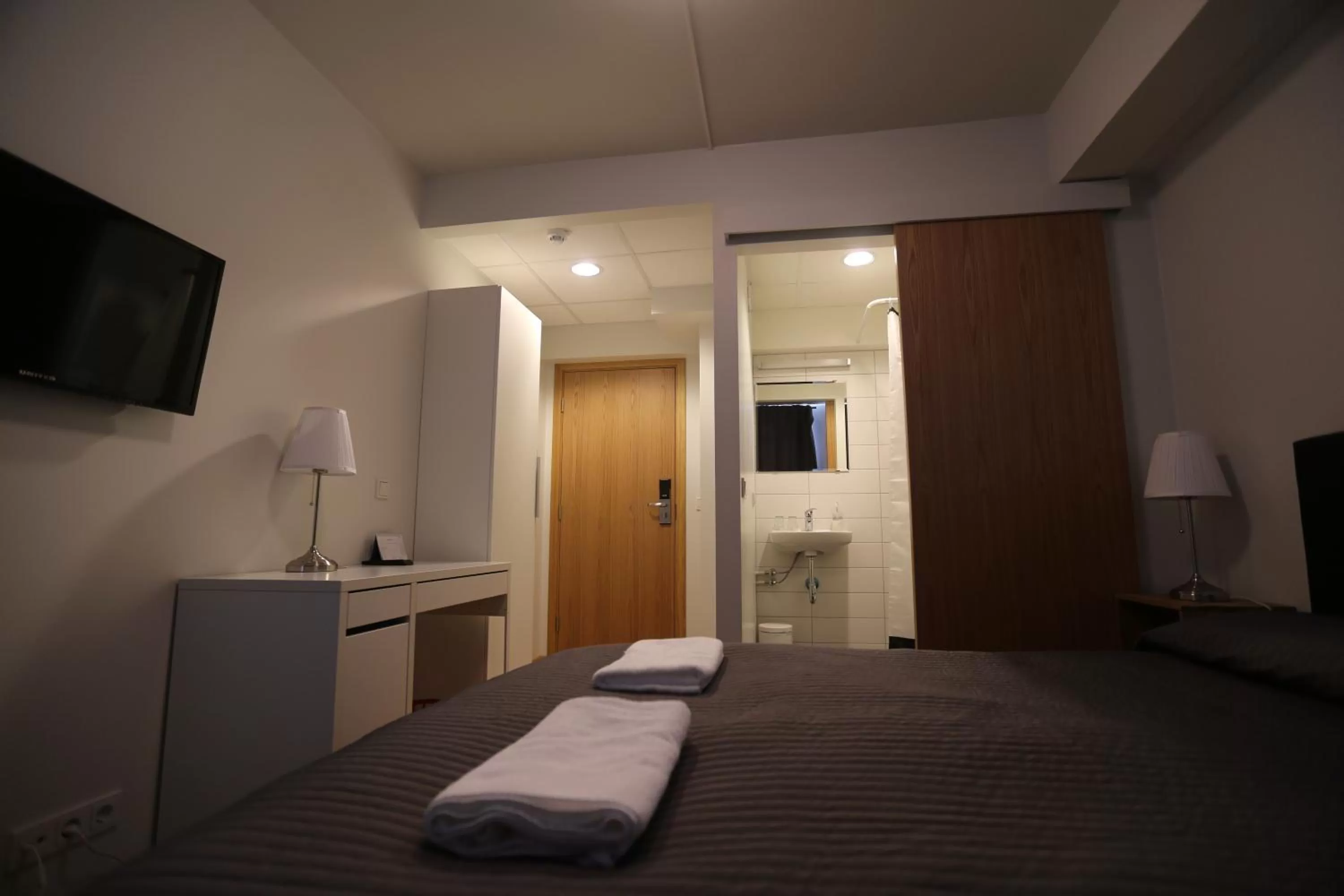 Bed in 100 Iceland Hotel