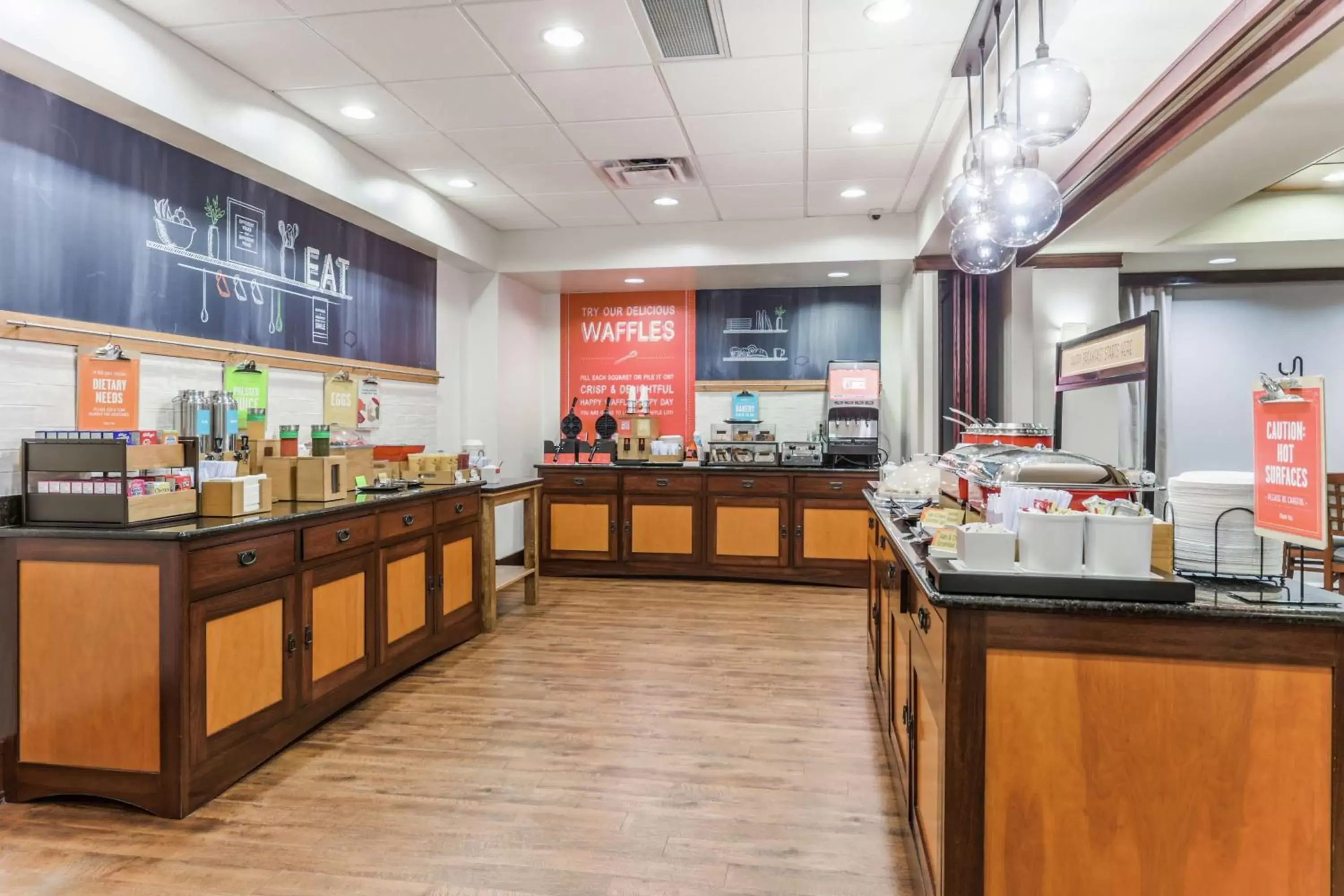 Breakfast, Restaurant/Places to Eat in Hampton Inn Chattanooga-North