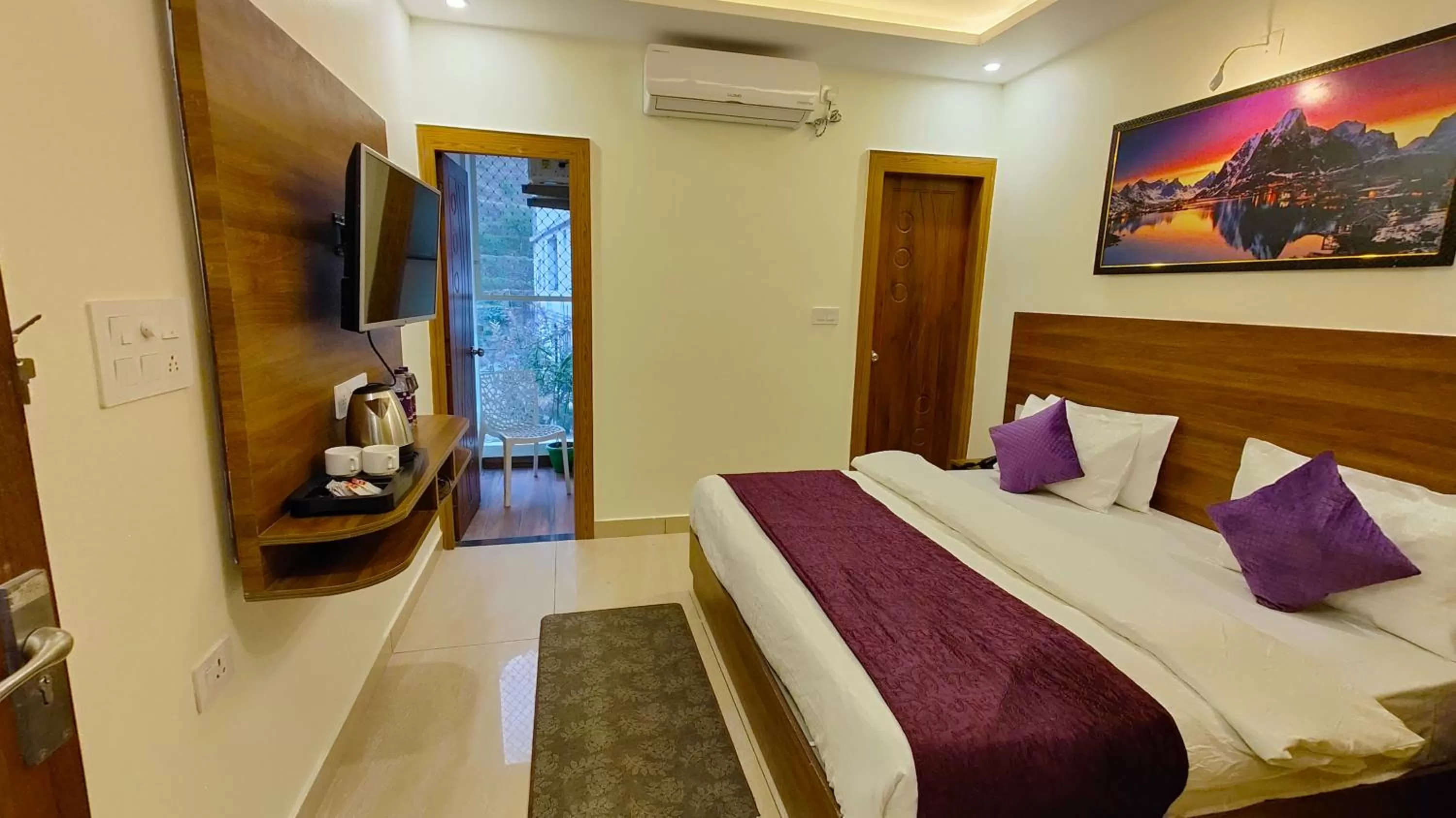 Bed in Perfectstayz Value Forest Valley Near Waterfall