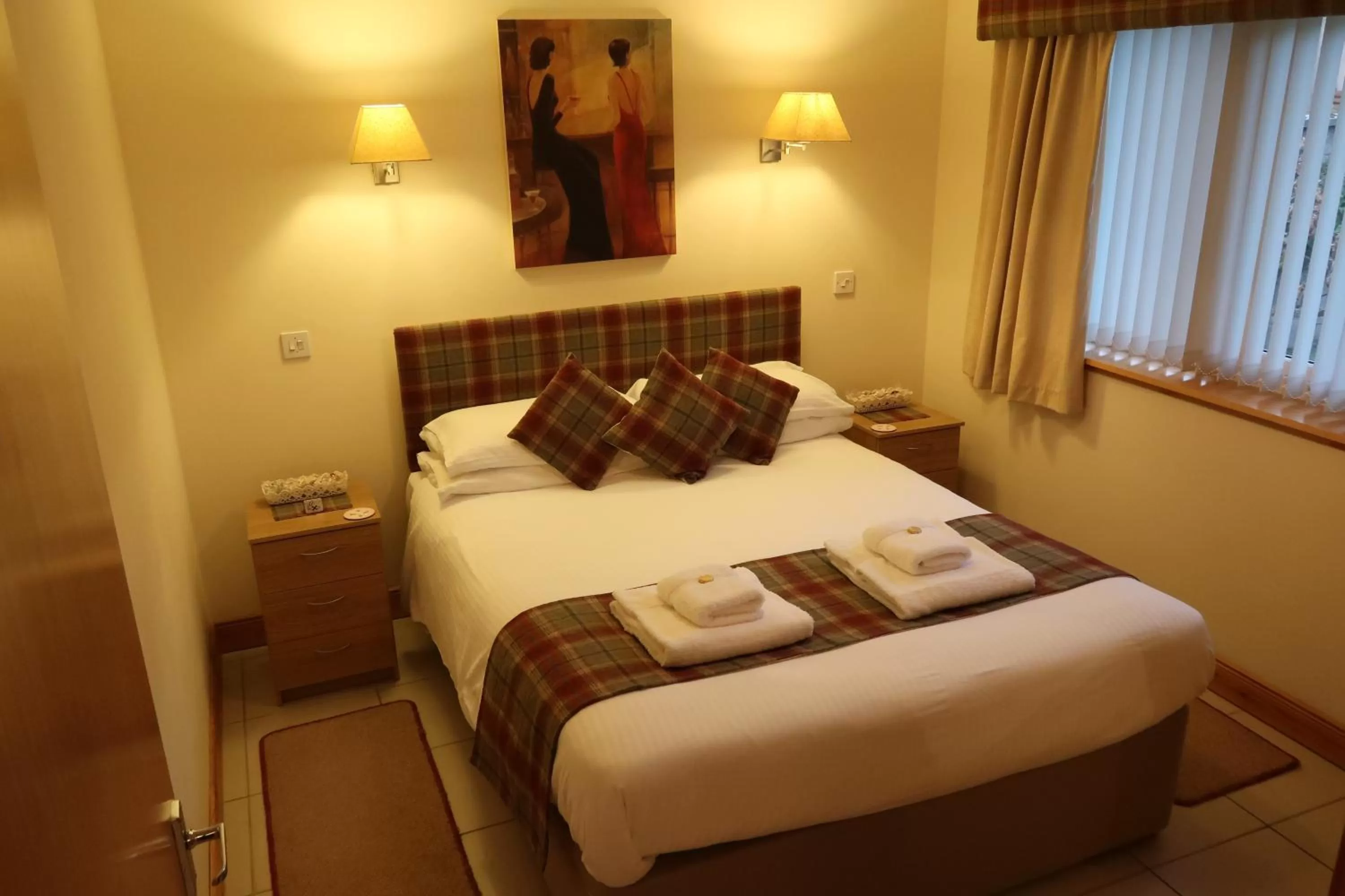 Bed in Corunna Bed & Breakfast and Corunna Cottage