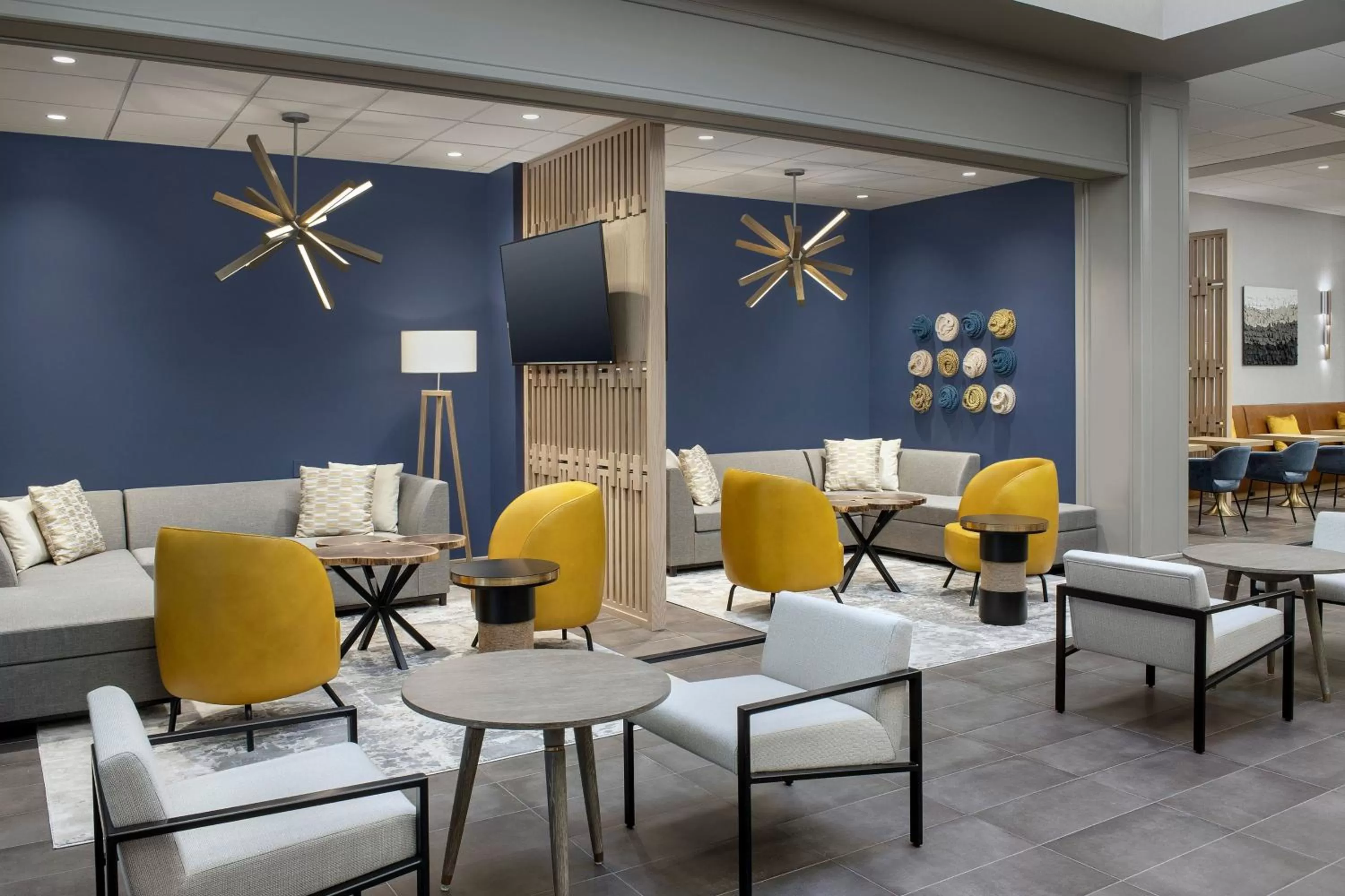 Lounge or bar in The Westin Dallas Fort Worth Airport