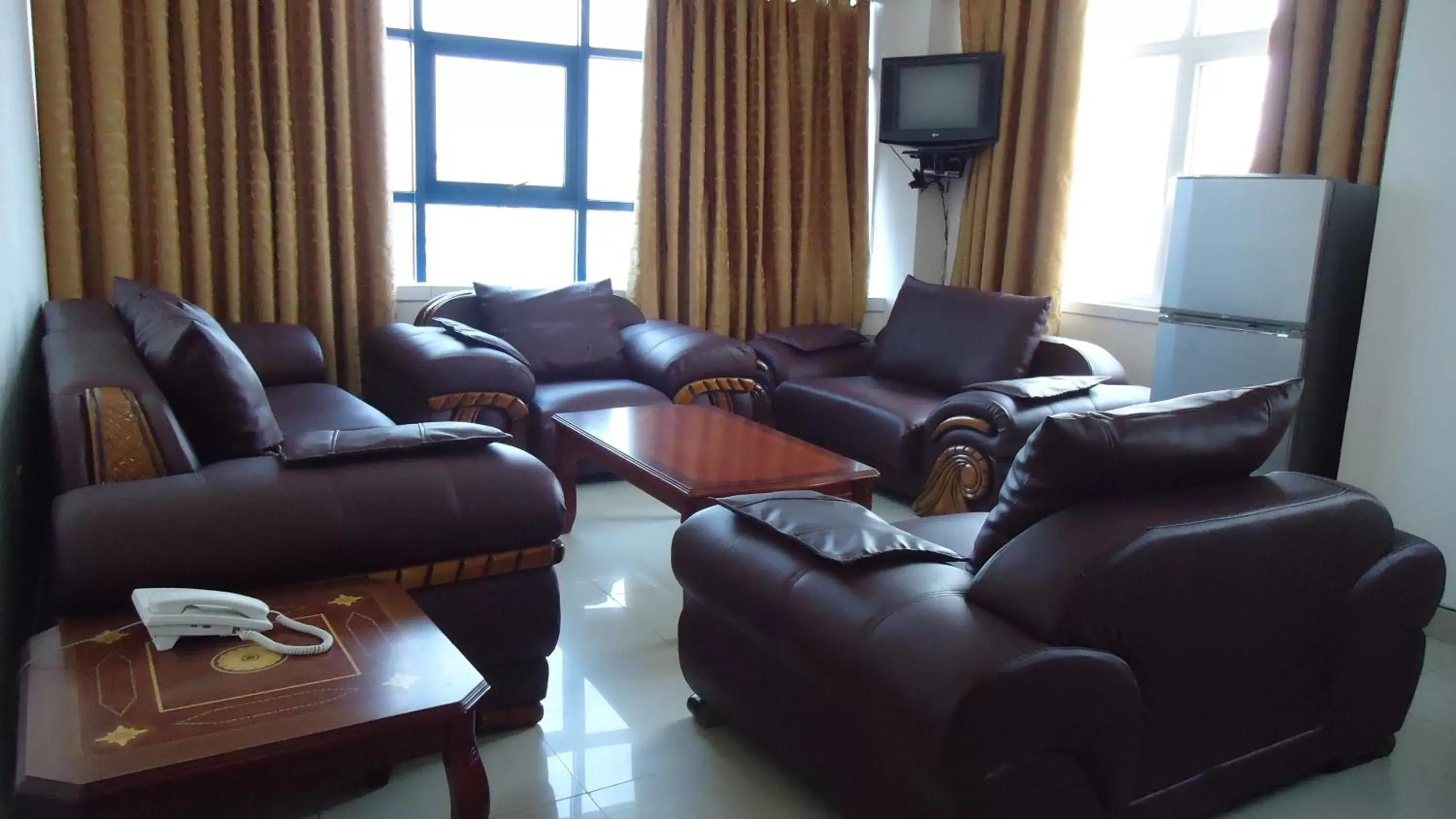 Living room, Seating Area in Rainbow Hotel