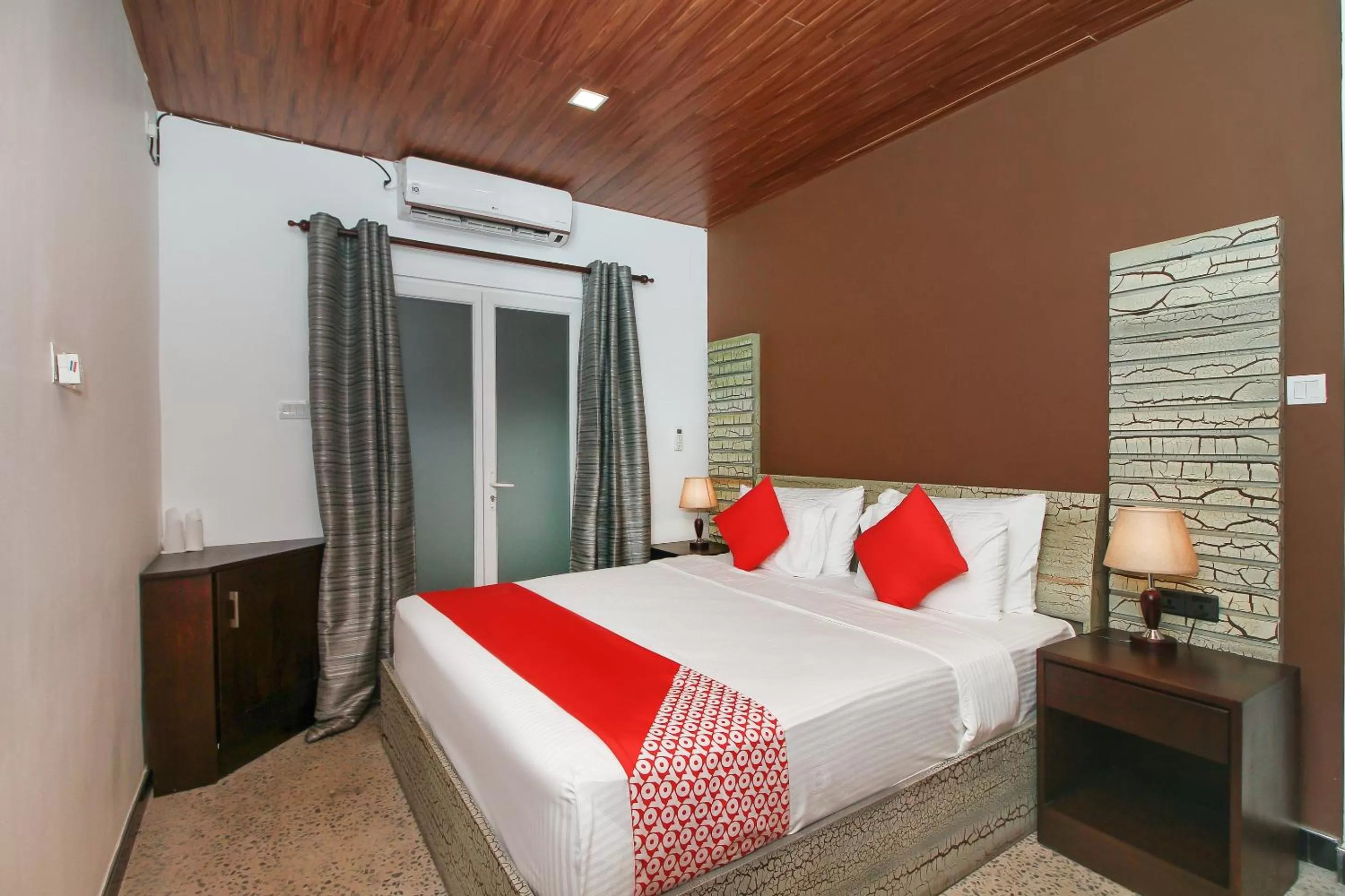 Bedroom, Bed in Hotel 198 Negombo