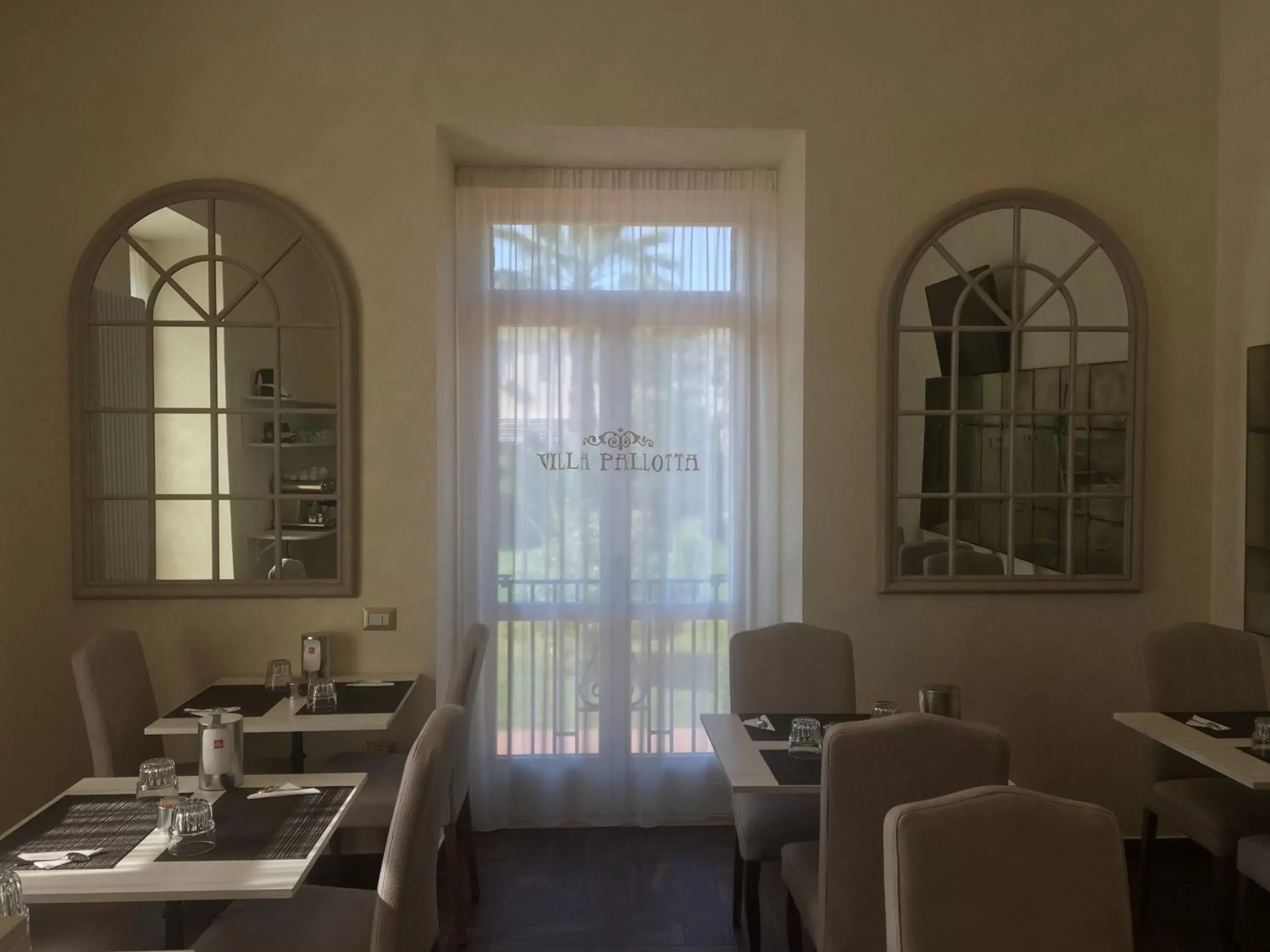 Restaurant/Places to Eat in Villa Pallotta Luxury B&B