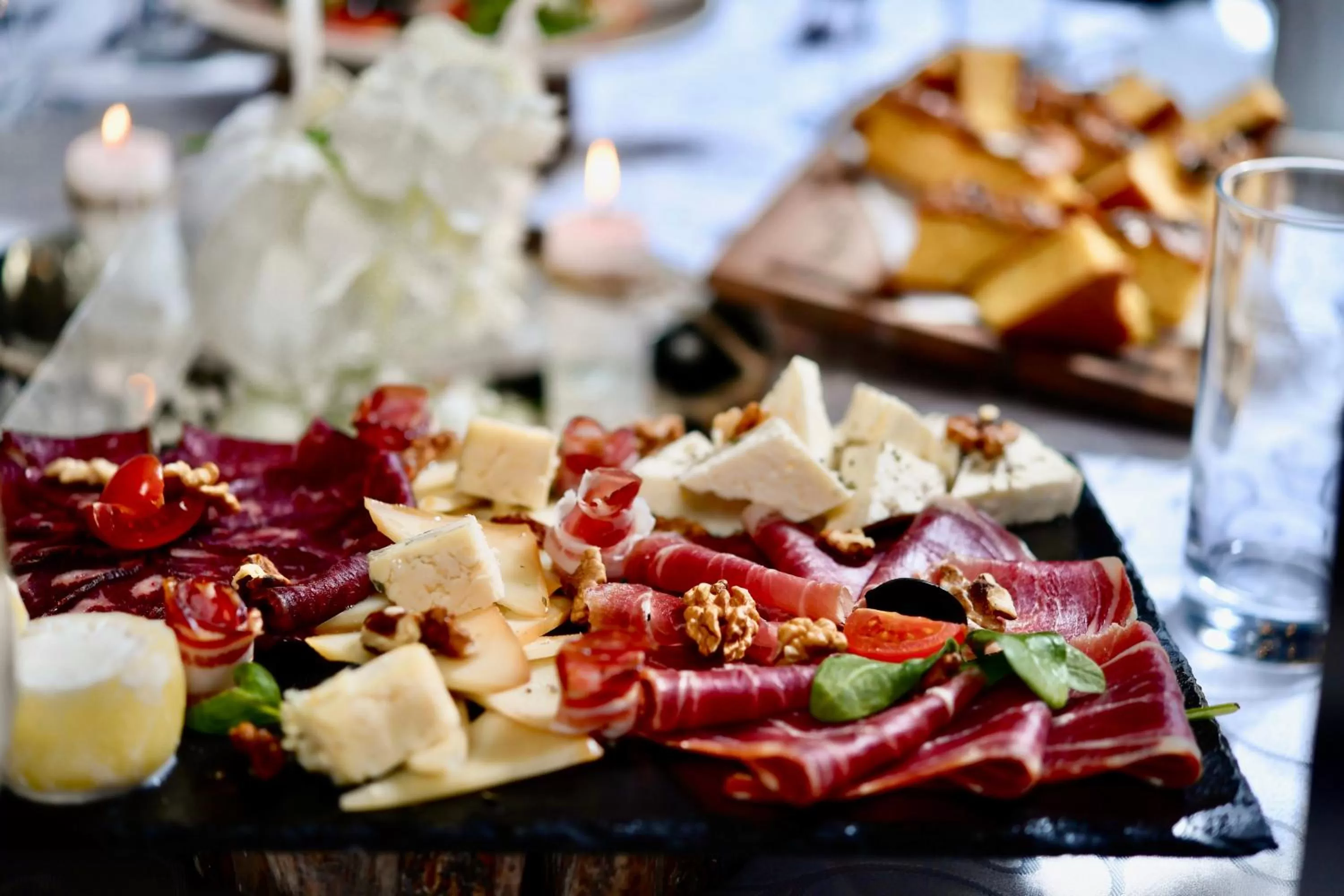 Restaurant/places to eat in Putnik Inn Belgrade