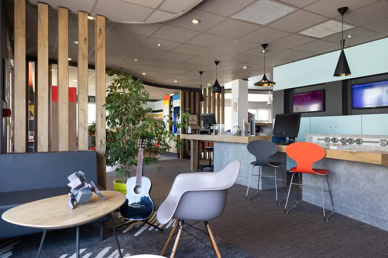 Lobby or reception in ibis Perpignan Sud Saint Charles