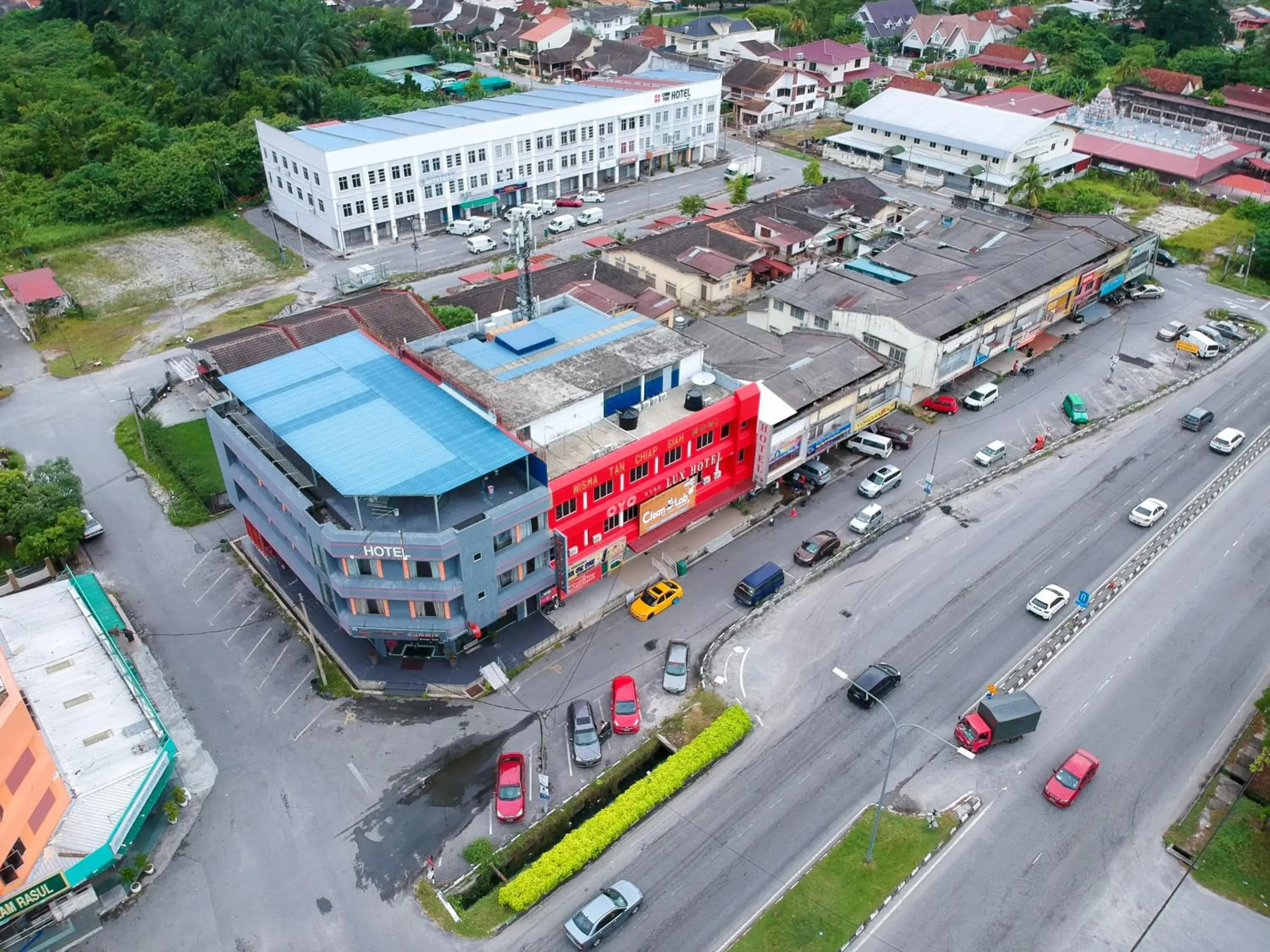 Property building, Bird's-eye View in Lux Hotel